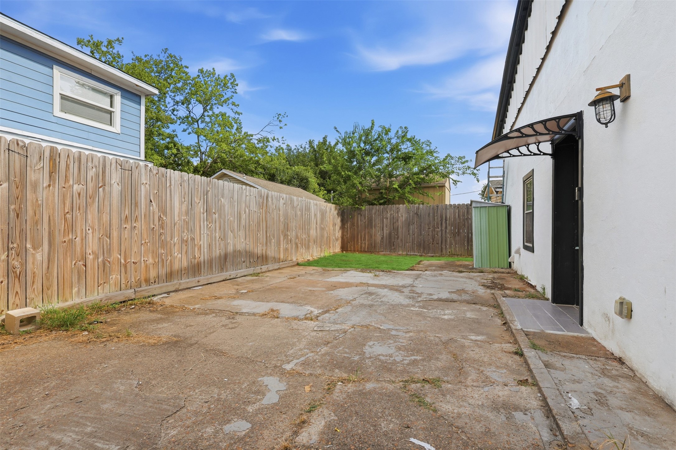 324 Johnson Street B Property Photo 19