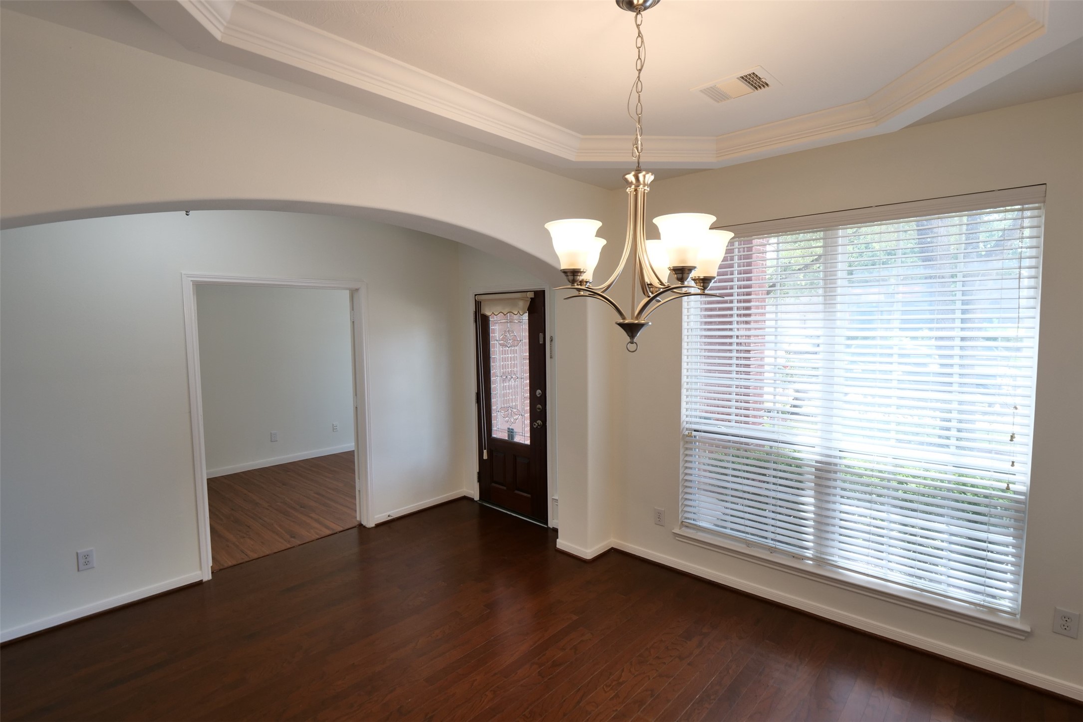 6119 Lakenshire Falls Lane Property Photo 5