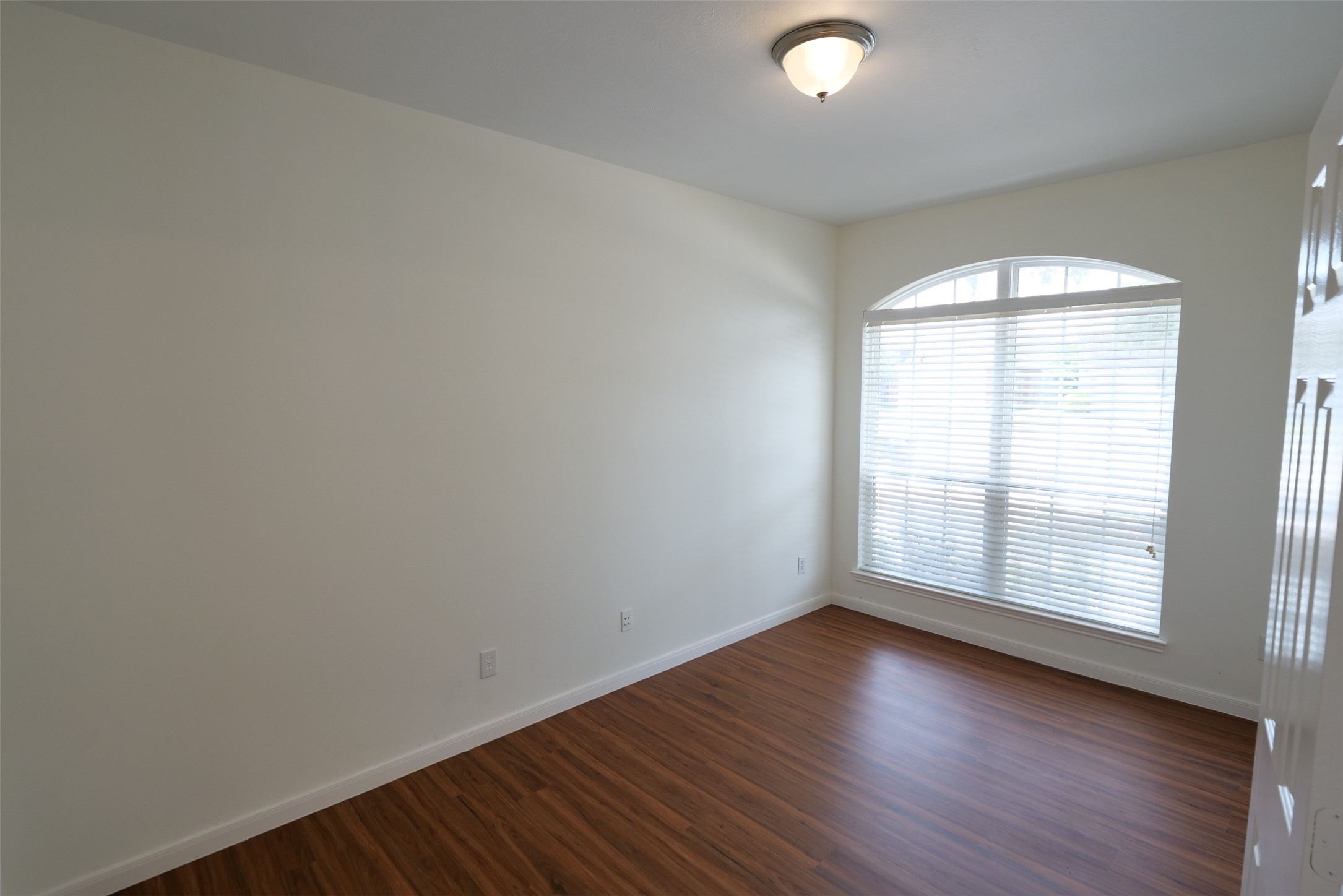 6119 Lakenshire Falls Lane Property Photo 6