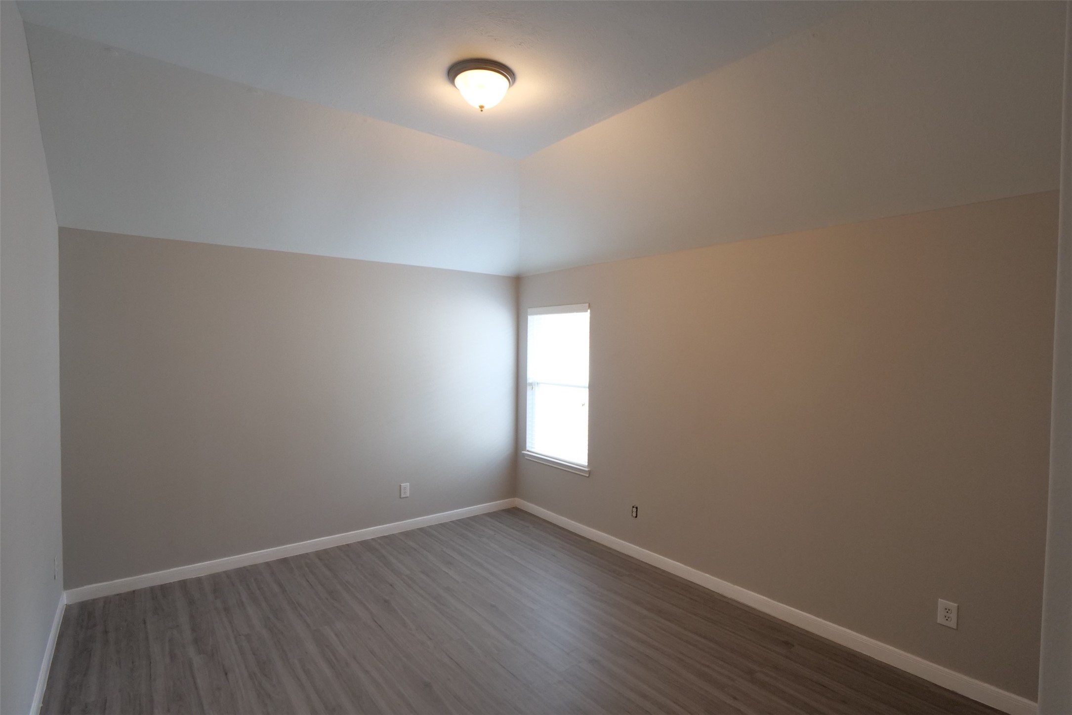 6119 Lakenshire Falls Lane Property Photo 25