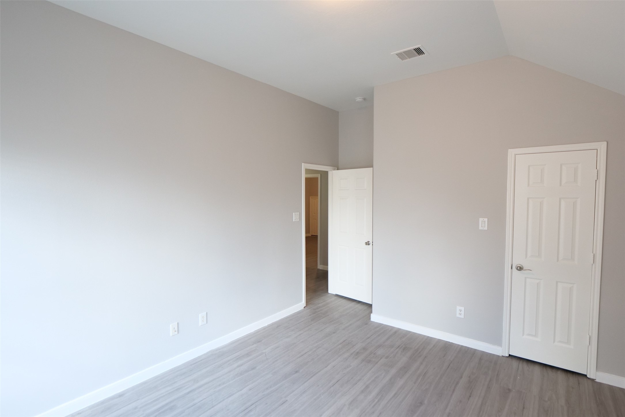6119 Lakenshire Falls Lane Property Photo 29