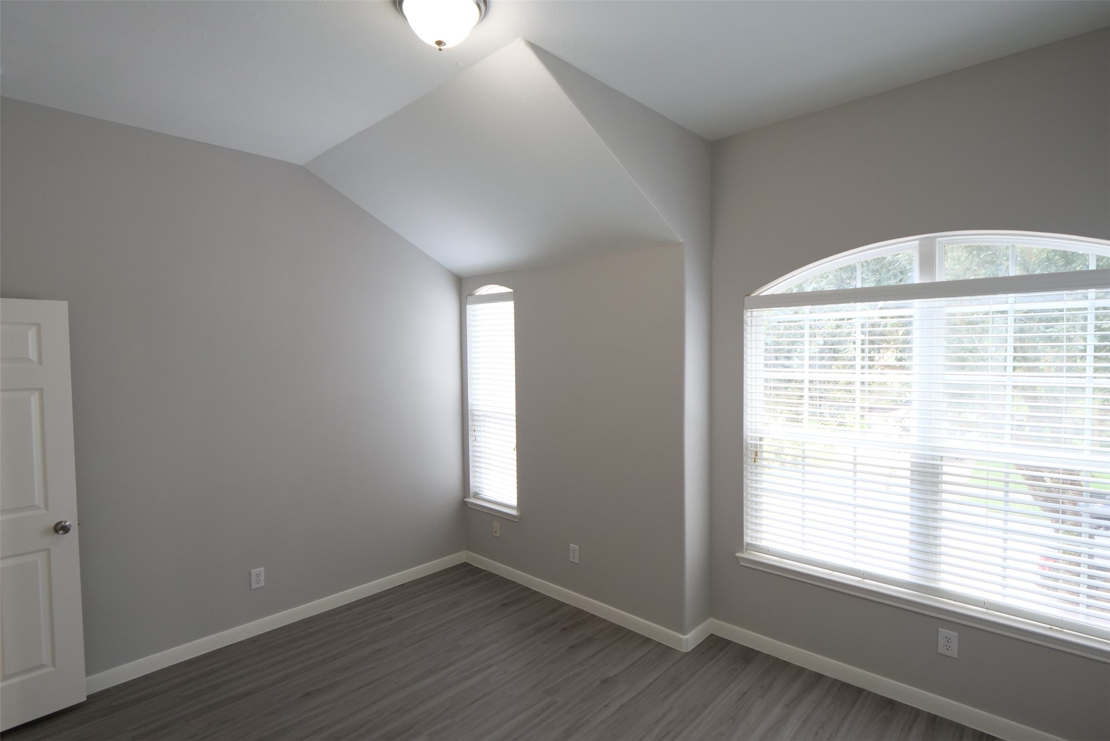 6119 Lakenshire Falls Lane Property Photo 31