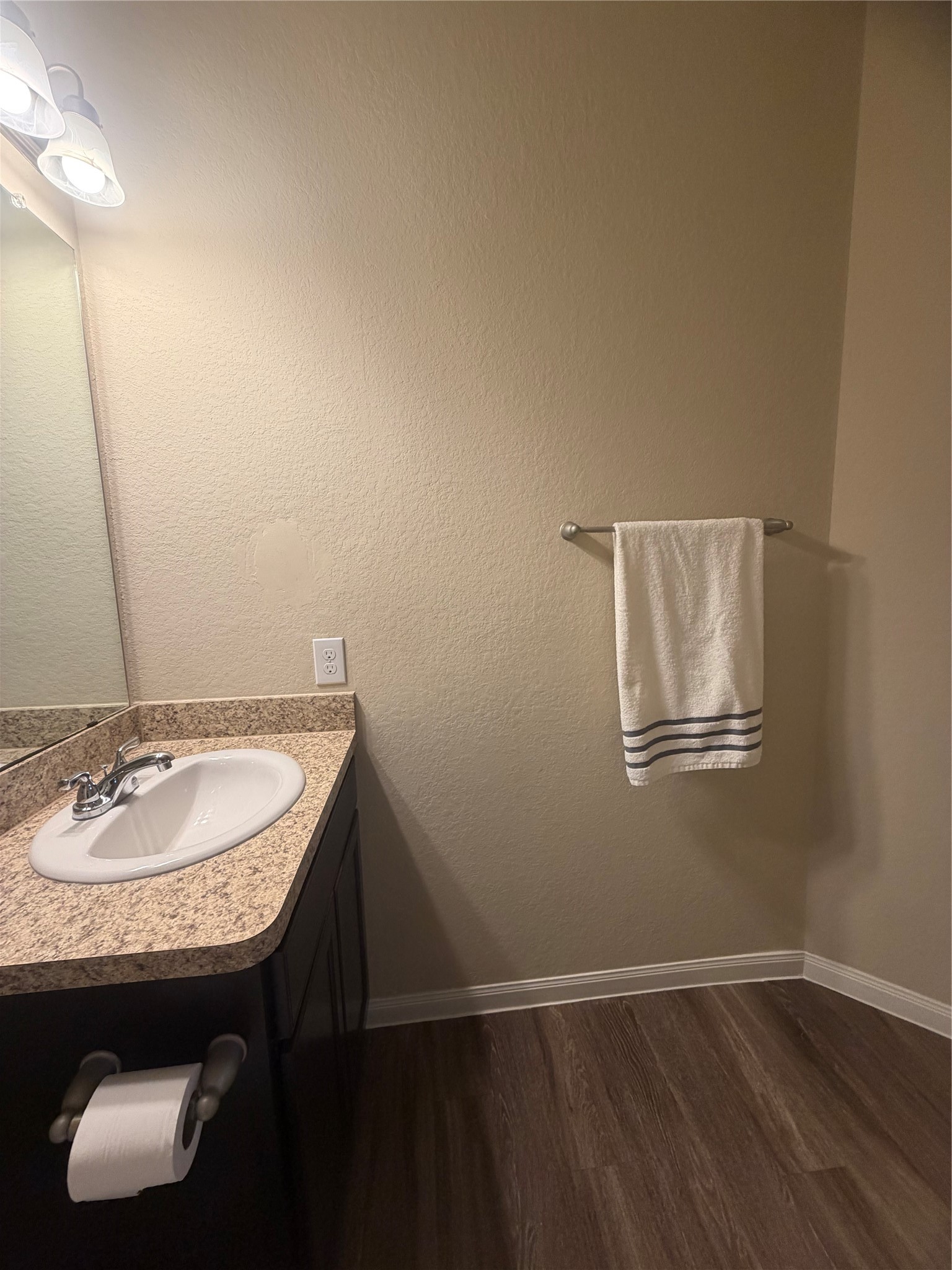 3606 Bright Moon Court Property Photo 24