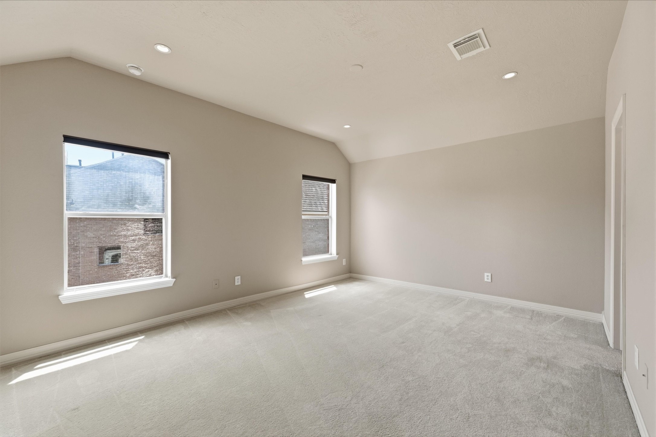 7610 Hampton Bay Lane Property Photo 14