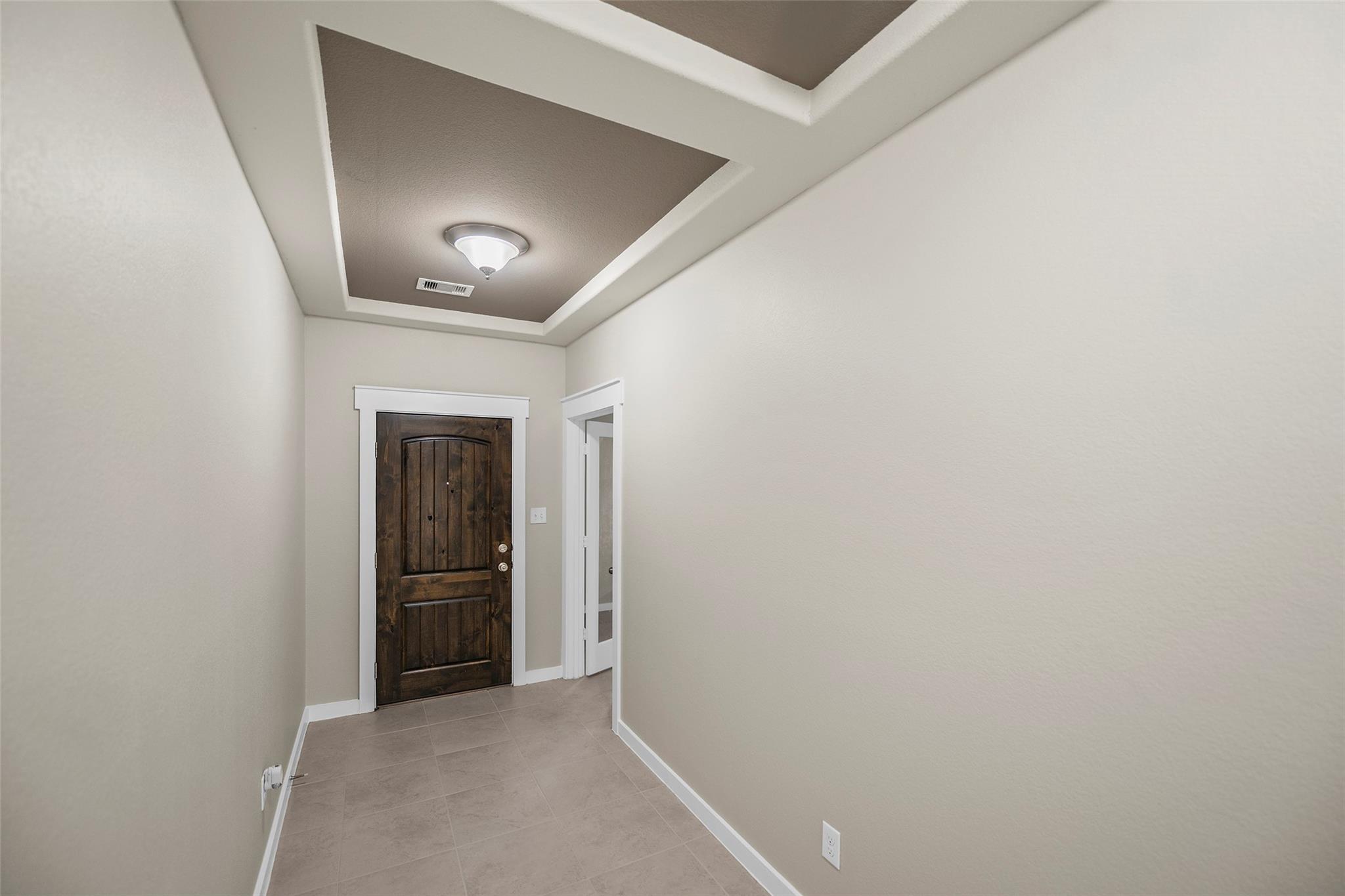 40315 S Hill Pass Property Photo 4