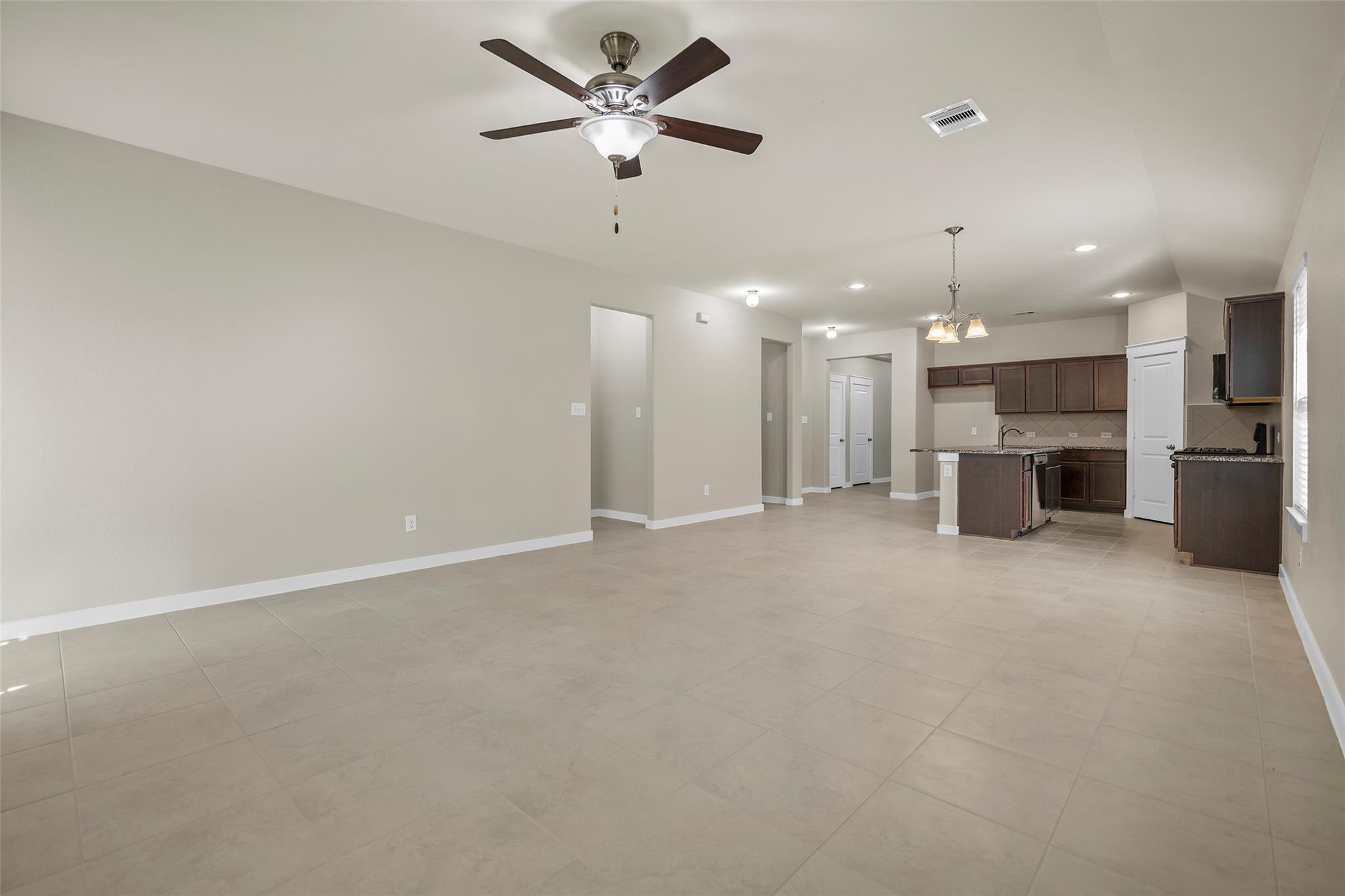 40315 S Hill Pass Property Photo 16