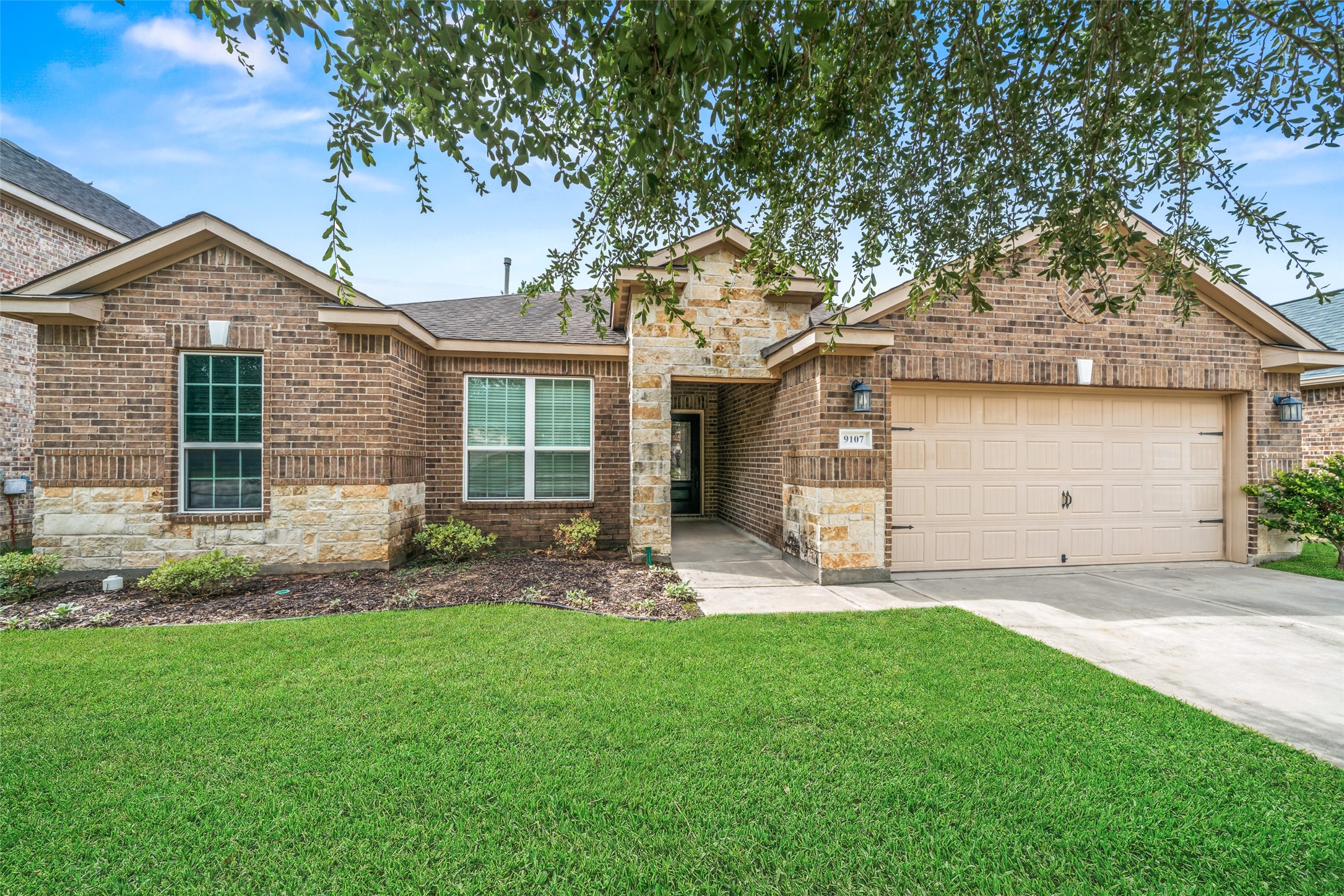 9107 Nina Road Property Photo 1