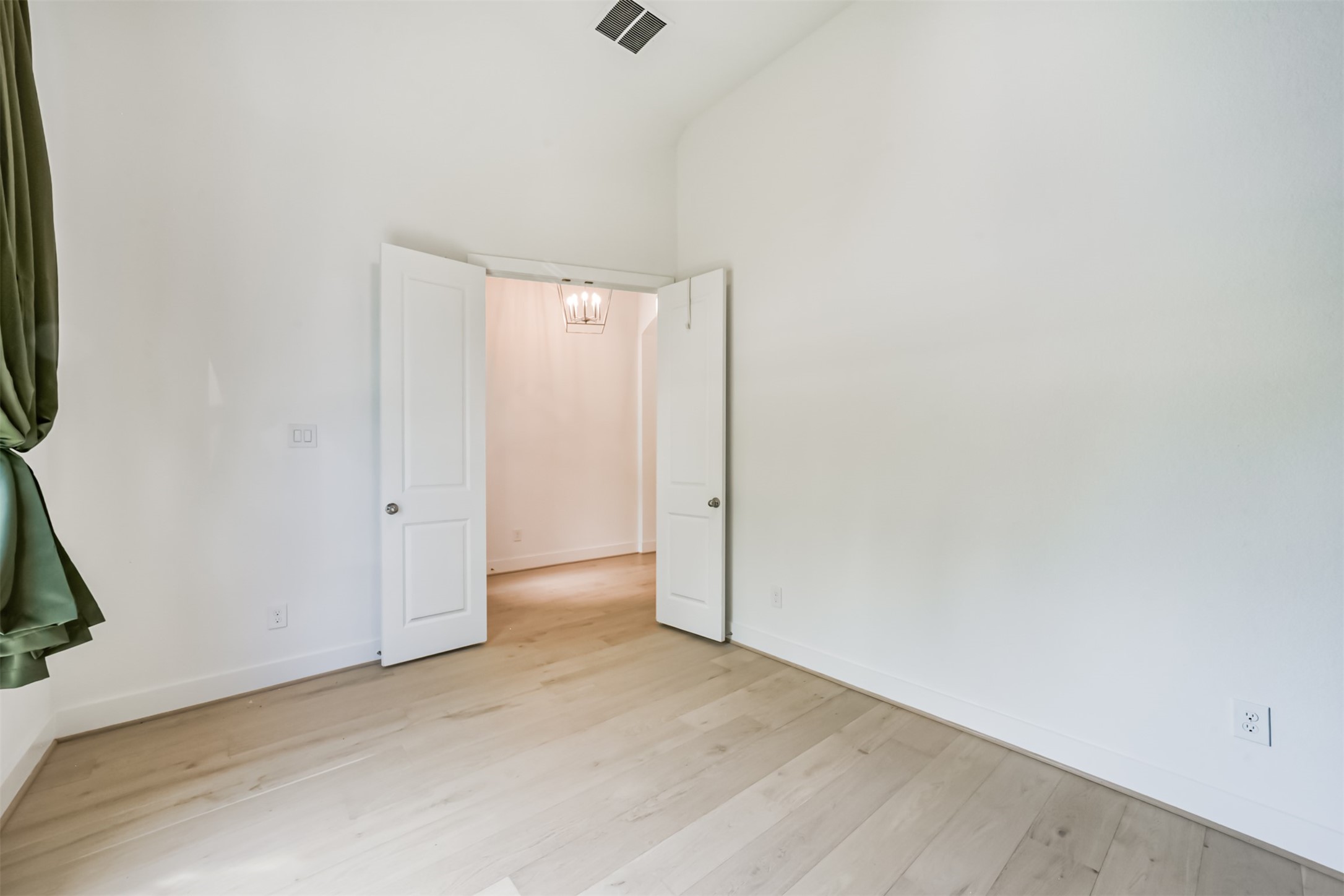 16911 Lupine Meadow Lane Property Photo 4