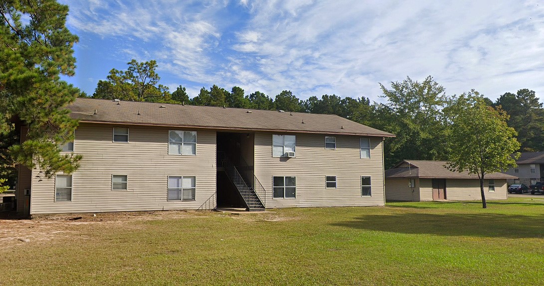 600 Vernon Trace Circle Property Photo 3
