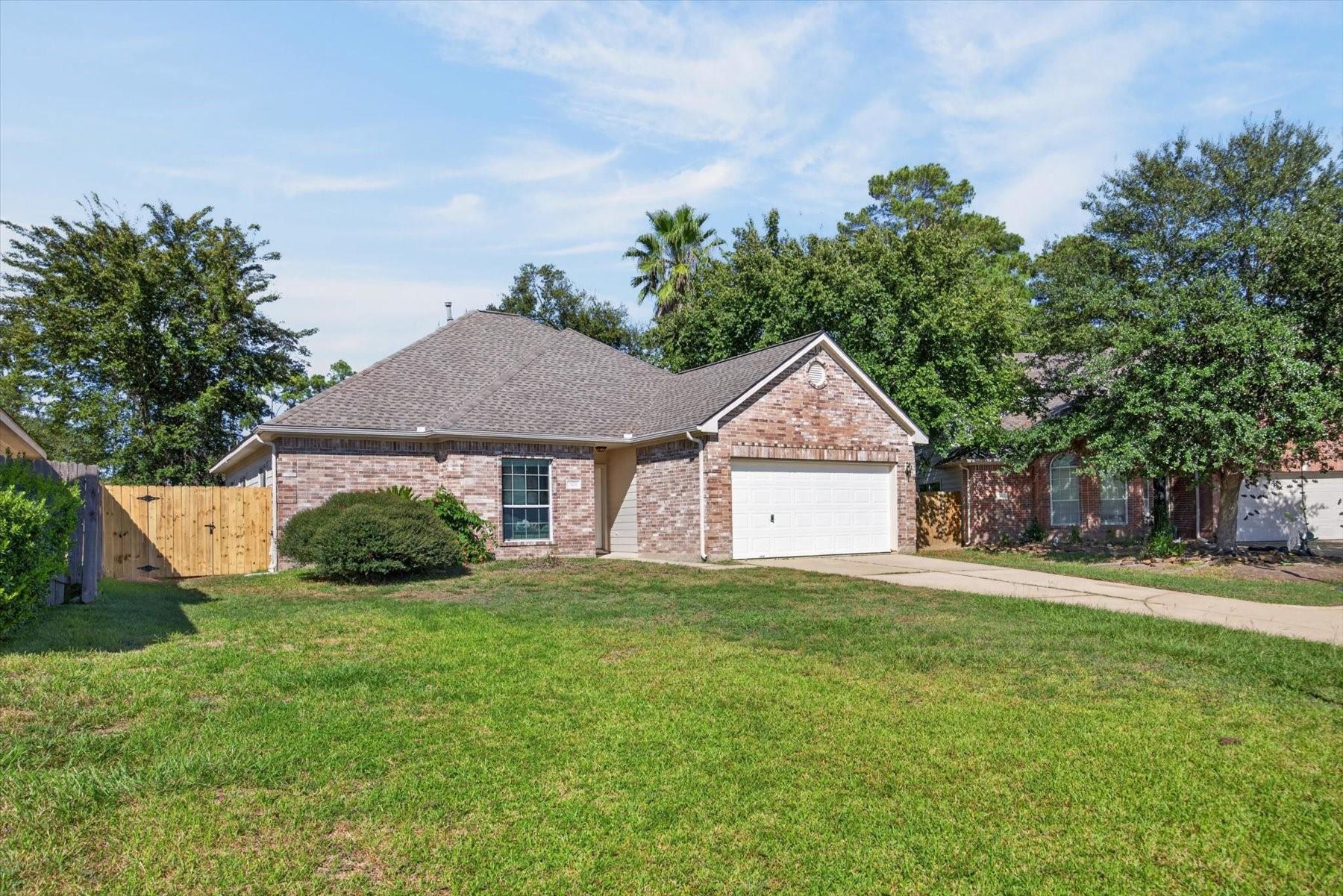 3406 N Daniel Oak Circle Property Photo 3