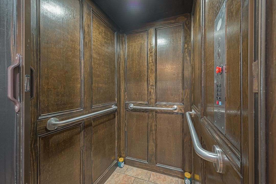 792 W Bayshore Drive Property Photo 6