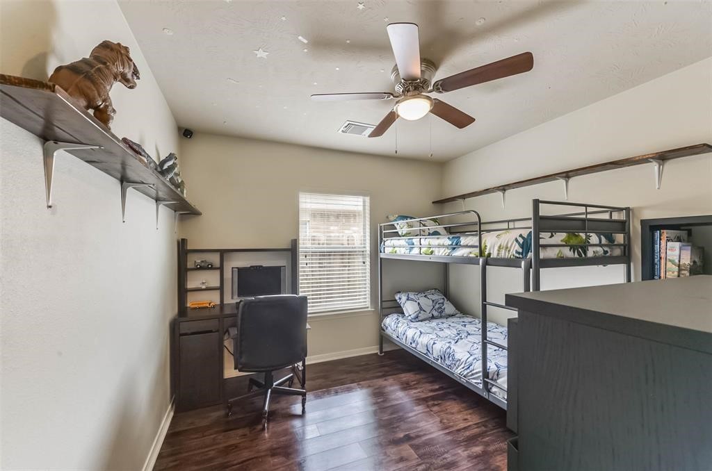 2823 Lakecrest Forest Drive Property Photo 10