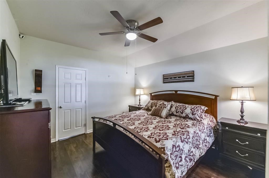 2823 Lakecrest Forest Drive Property Photo 12