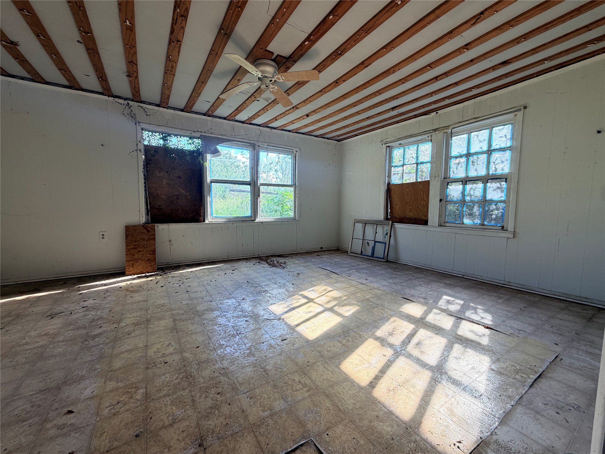 403 E Ward Street Property Photo 12