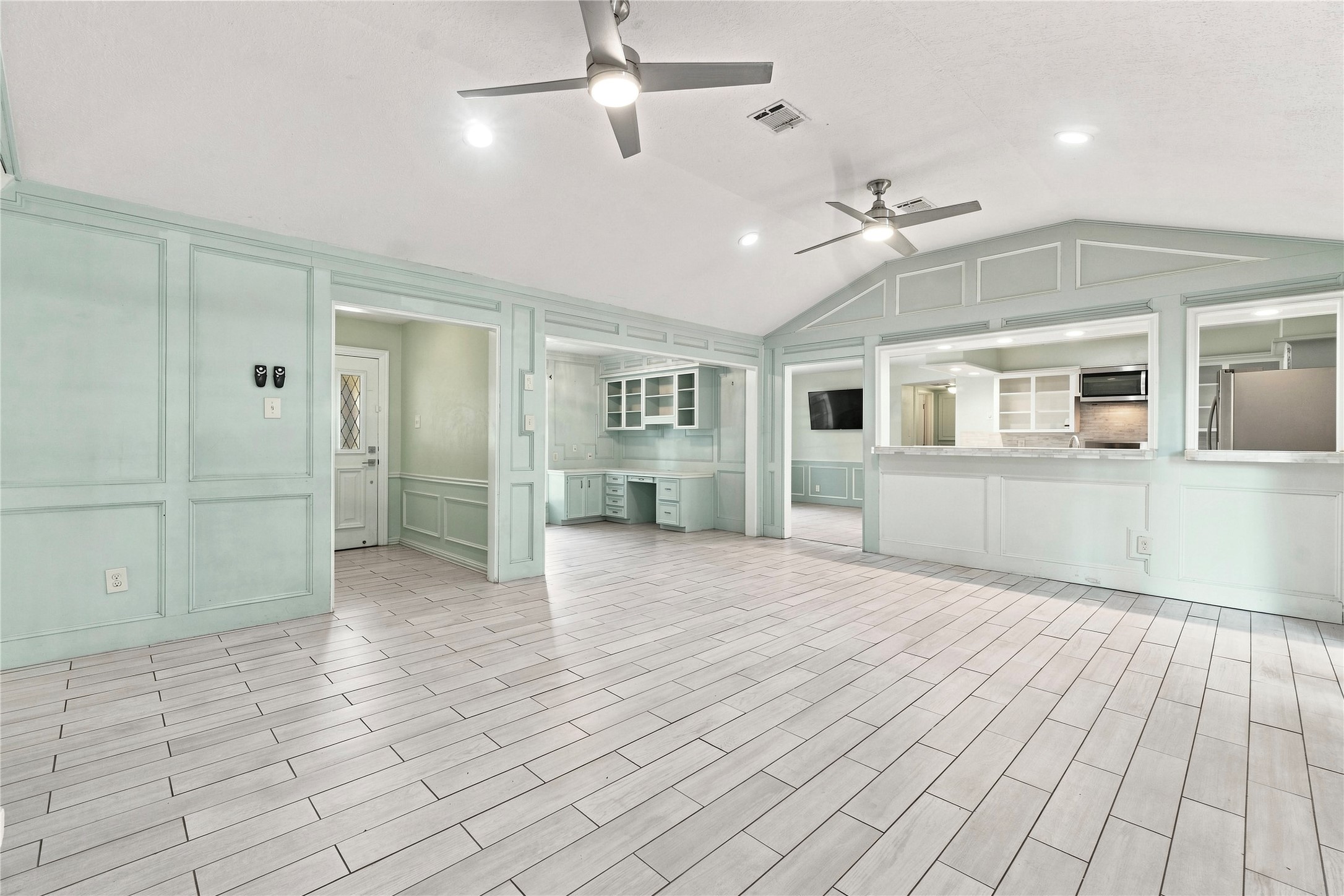 3450 Gary Lane Property Photo 6