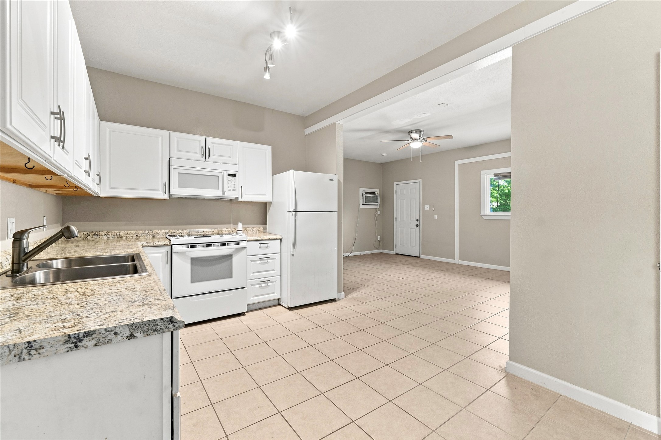 3450 Gary Lane Property Photo 28