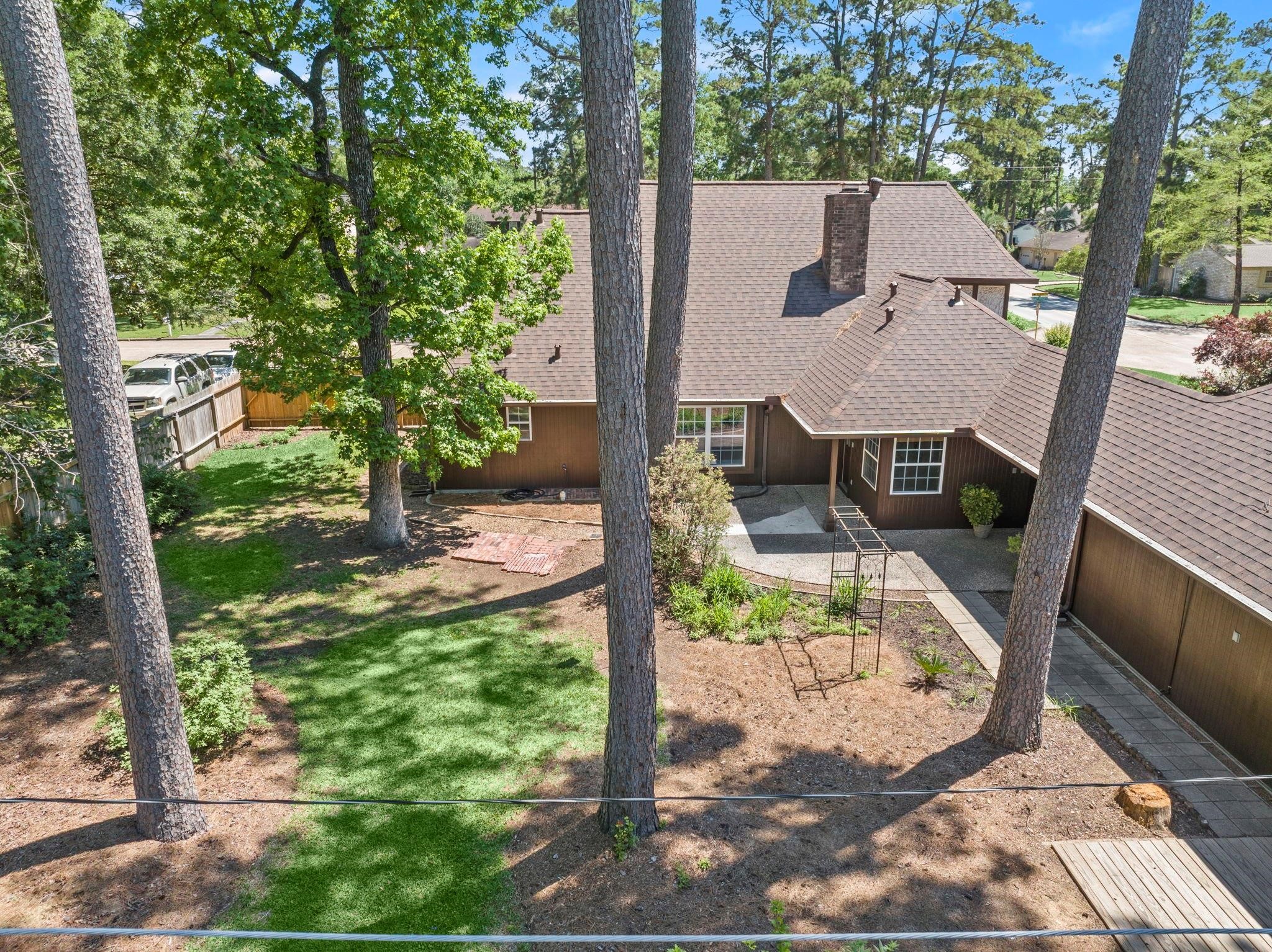 518 Magic Oaks Drive Property Photo 12