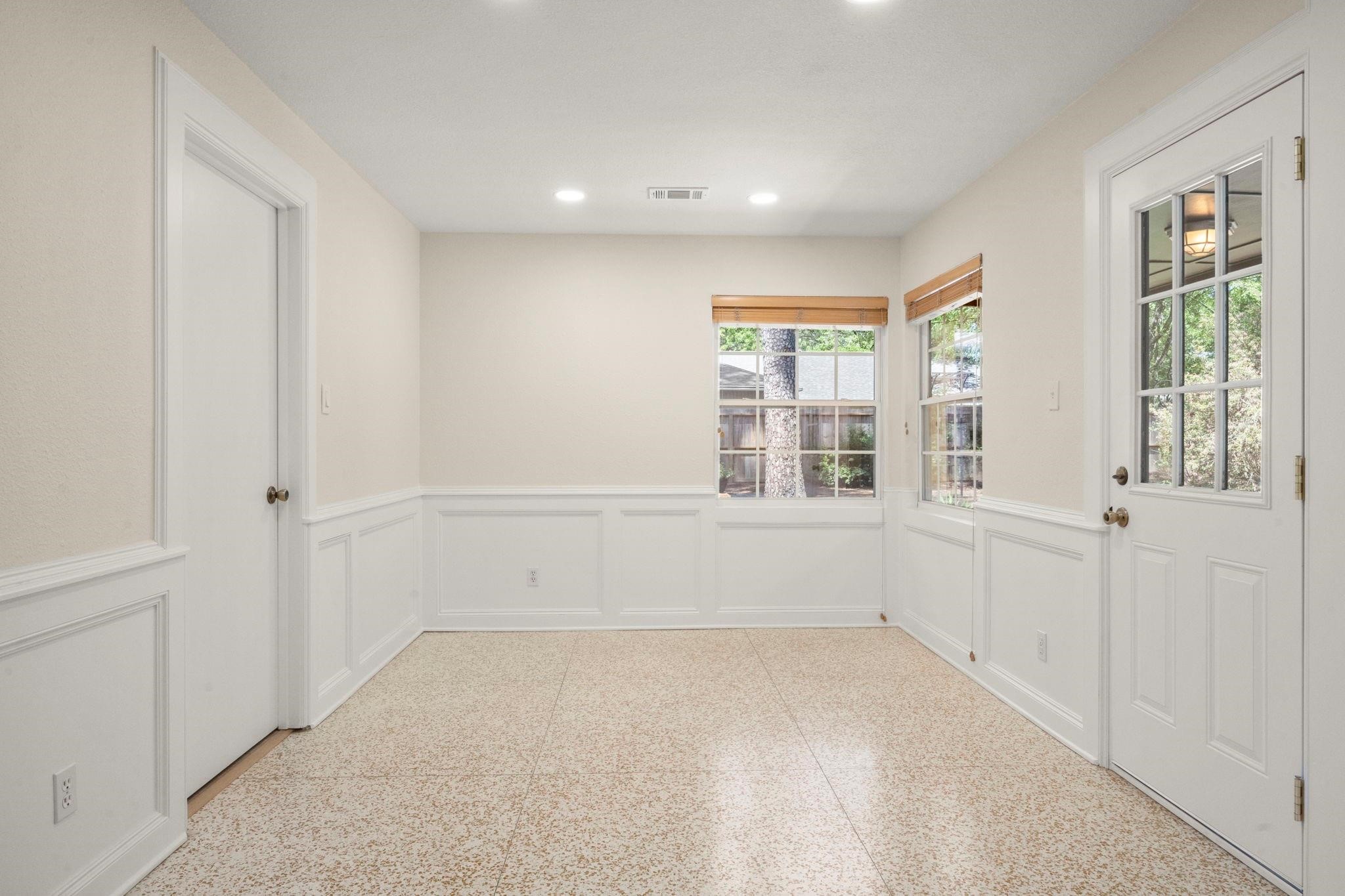 518 Magic Oaks Drive Property Photo 27