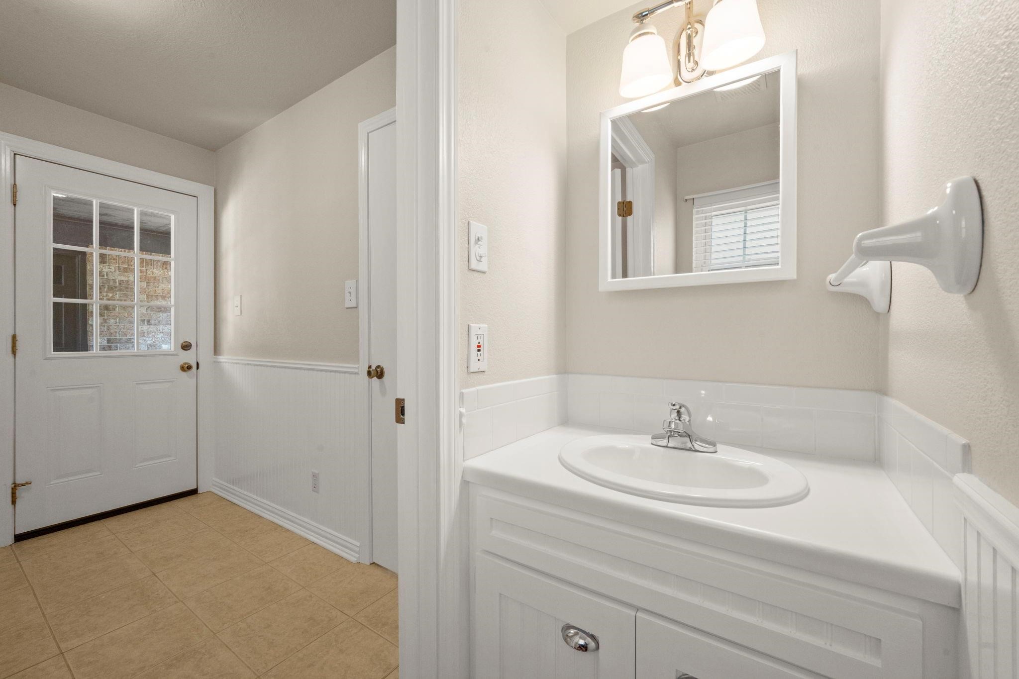 518 Magic Oaks Drive Property Photo 29