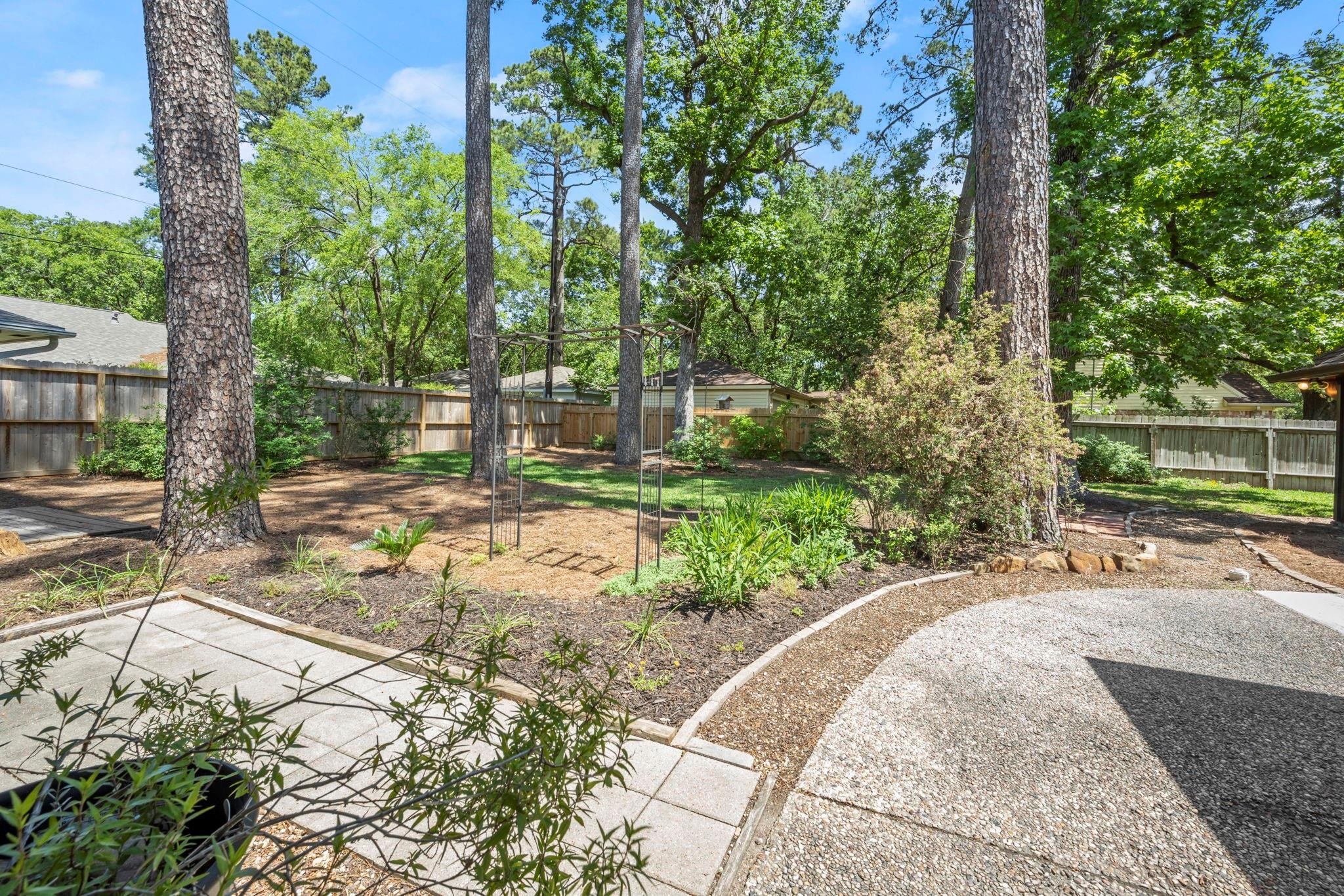 518 Magic Oaks Drive Property Photo 41