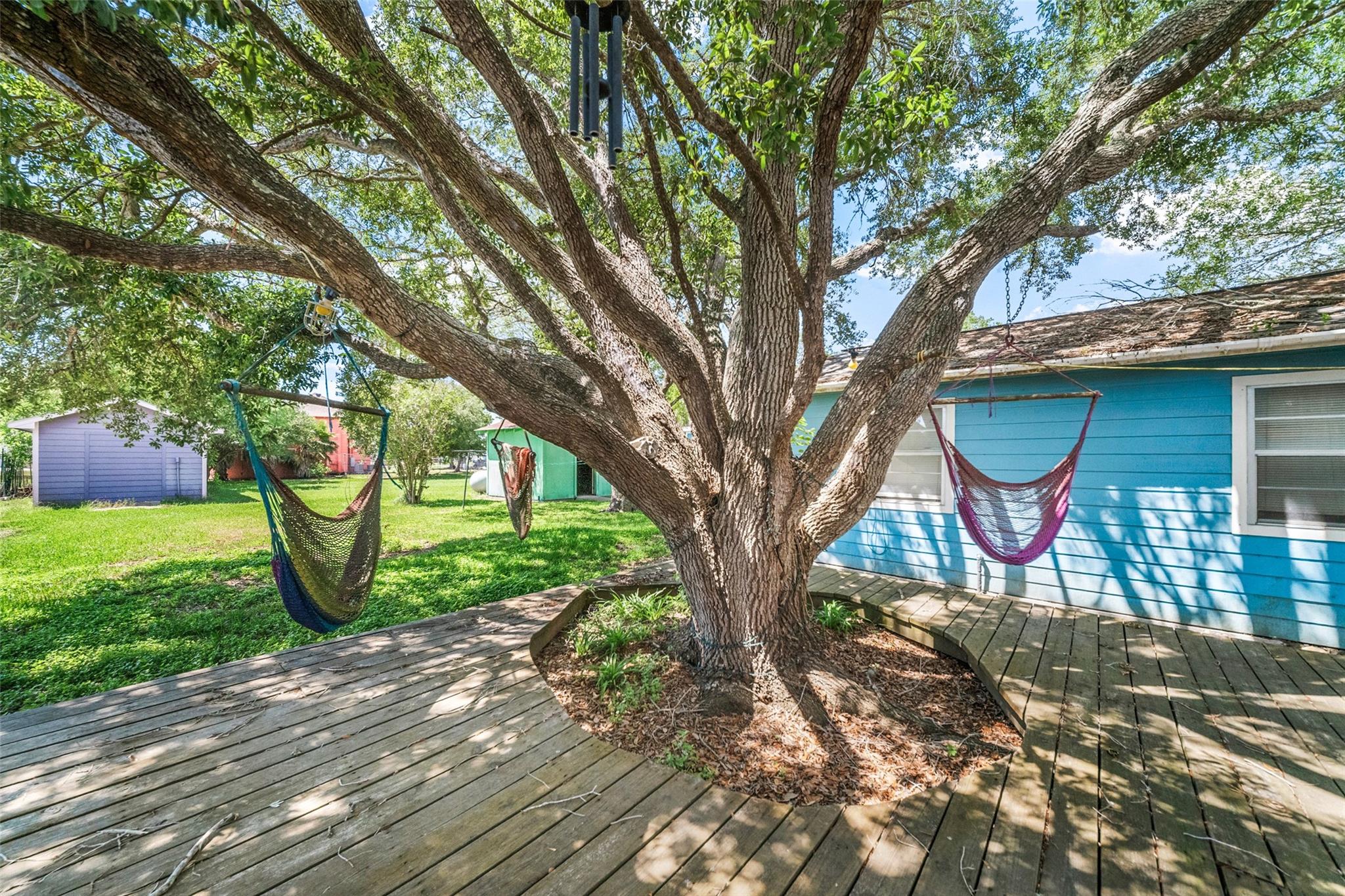 307 Center Street Property Photo 5