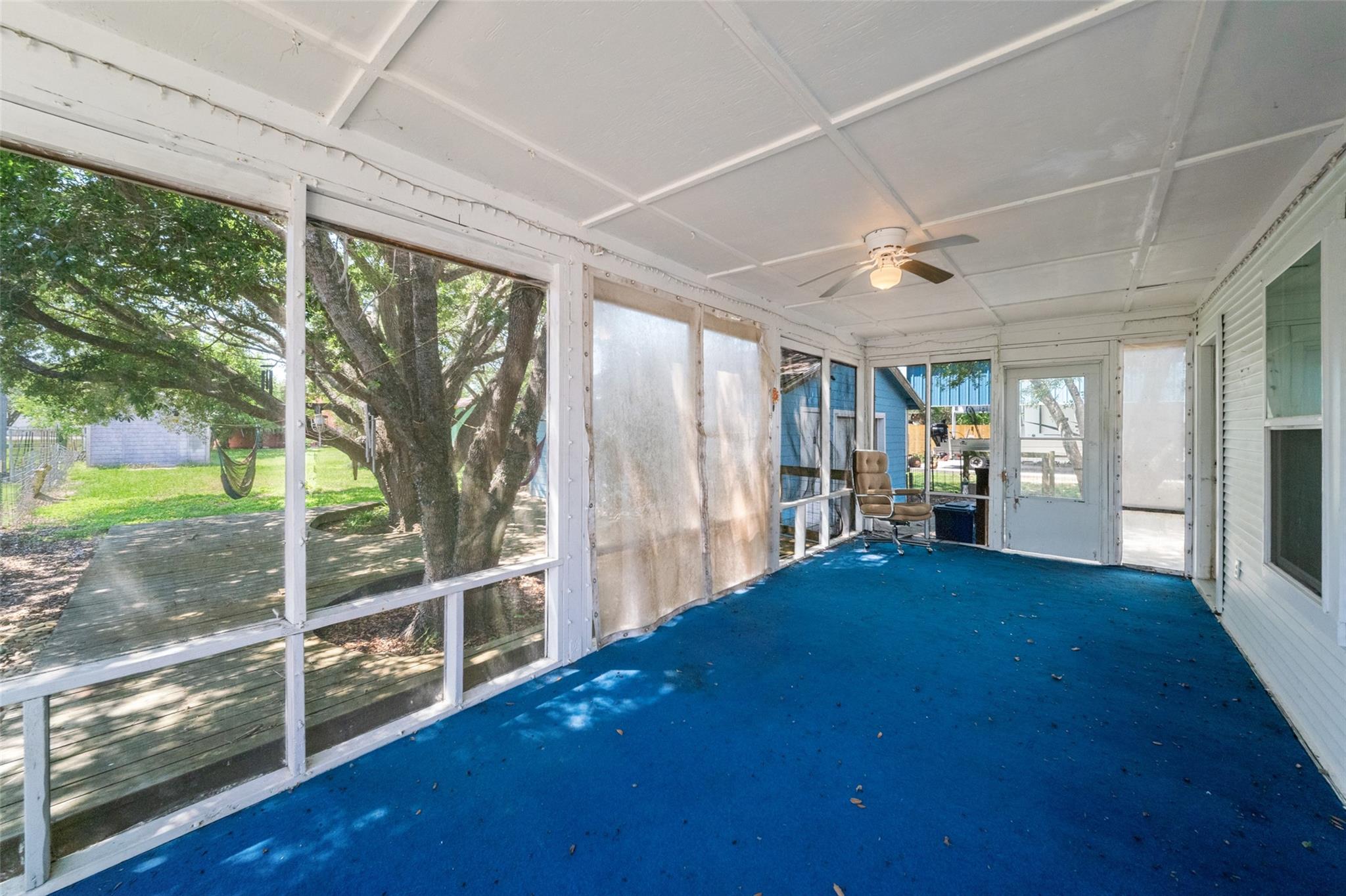 307 Center Street Property Photo 14