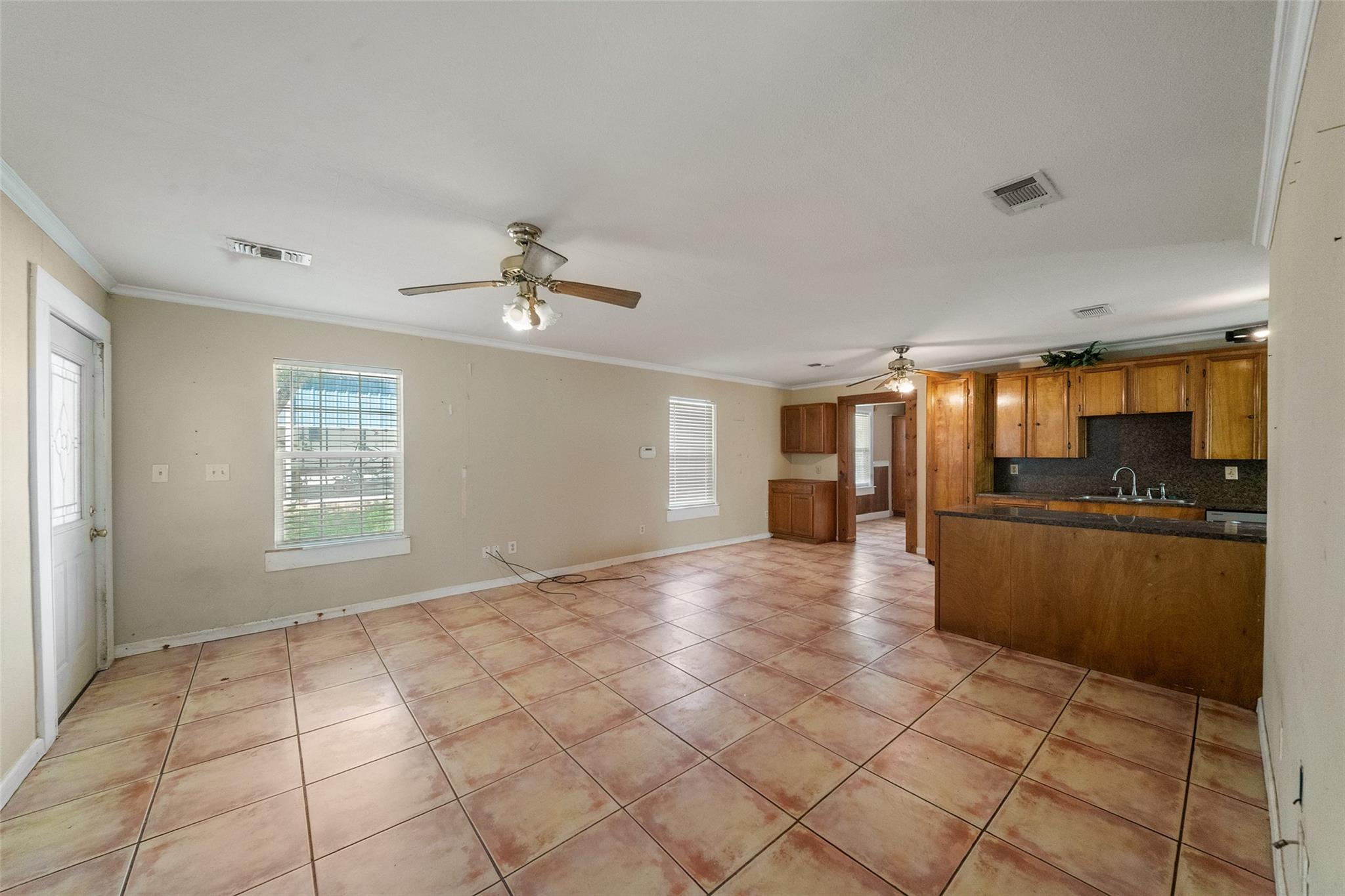307 Center Street Property Photo 16