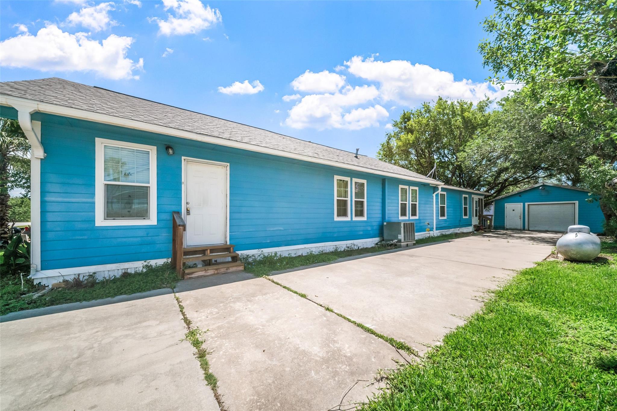 307 Center Street Property Photo 35