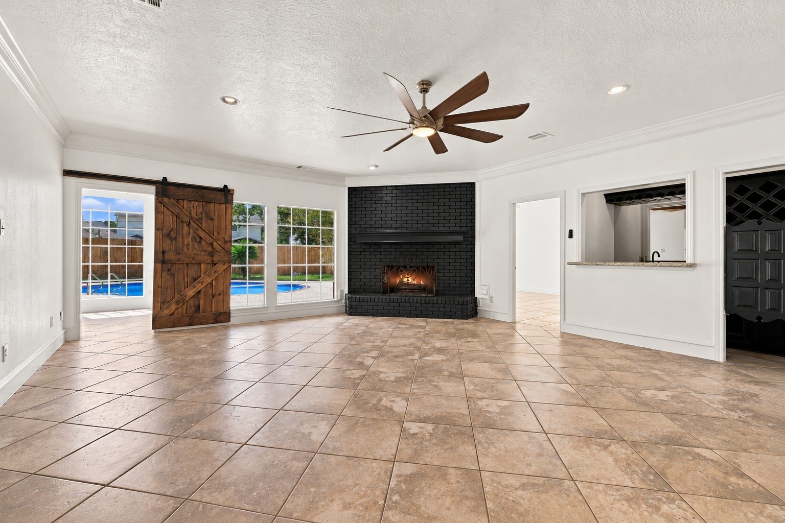 15407 Dawn Meadows Drive Property Photo 6