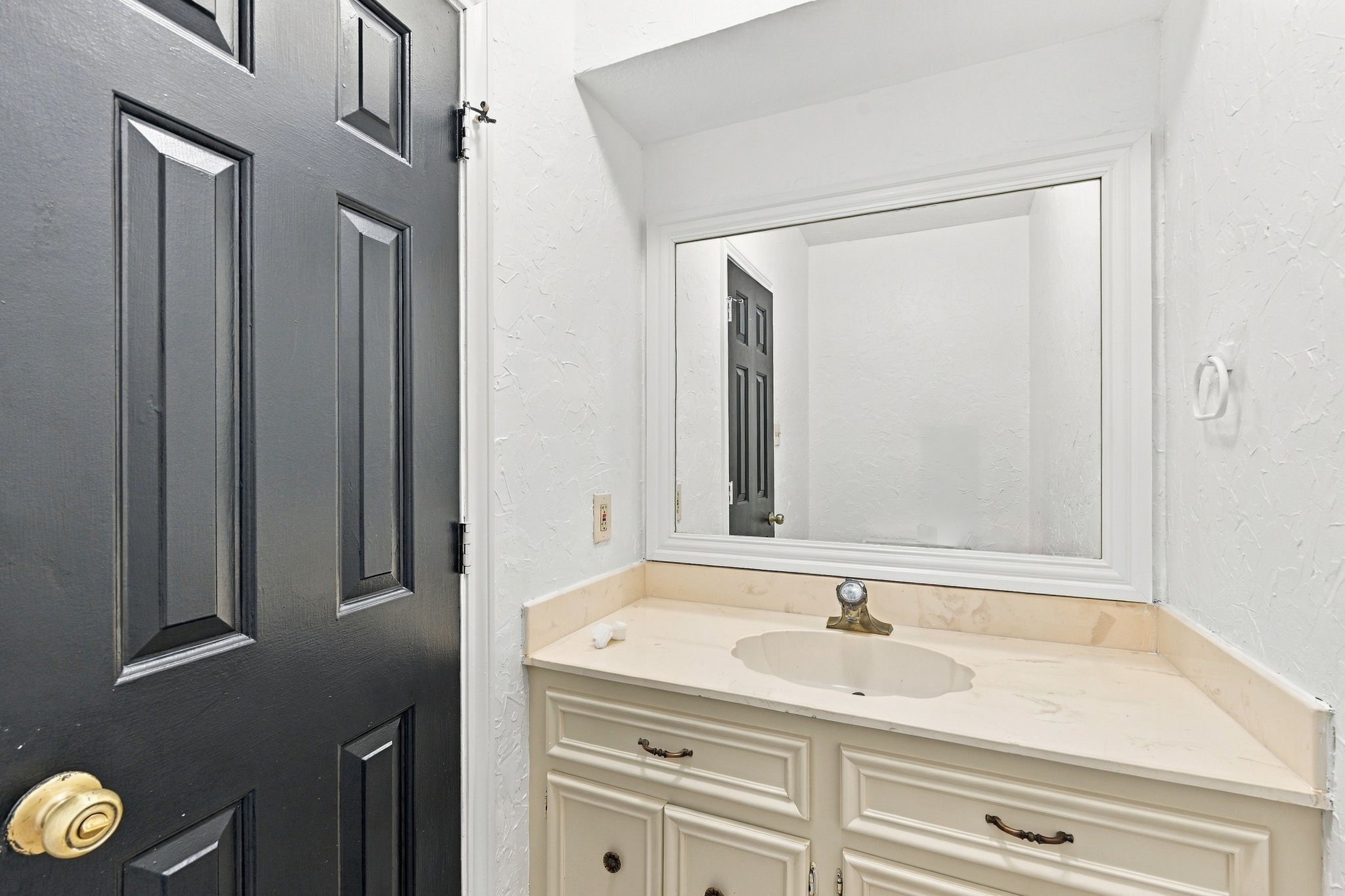 15407 Dawn Meadows Drive Property Photo 9