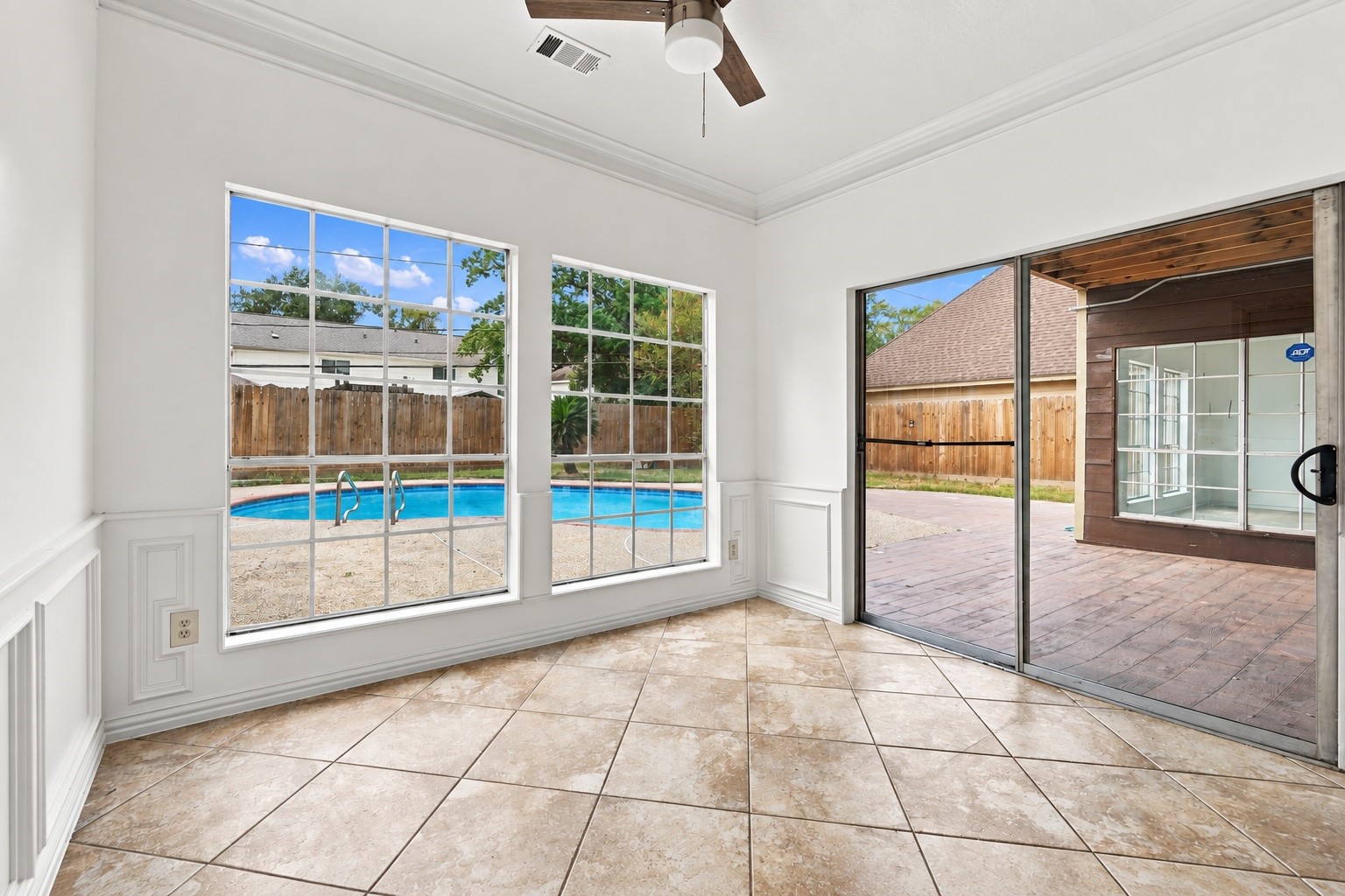 15407 Dawn Meadows Drive Property Photo 10