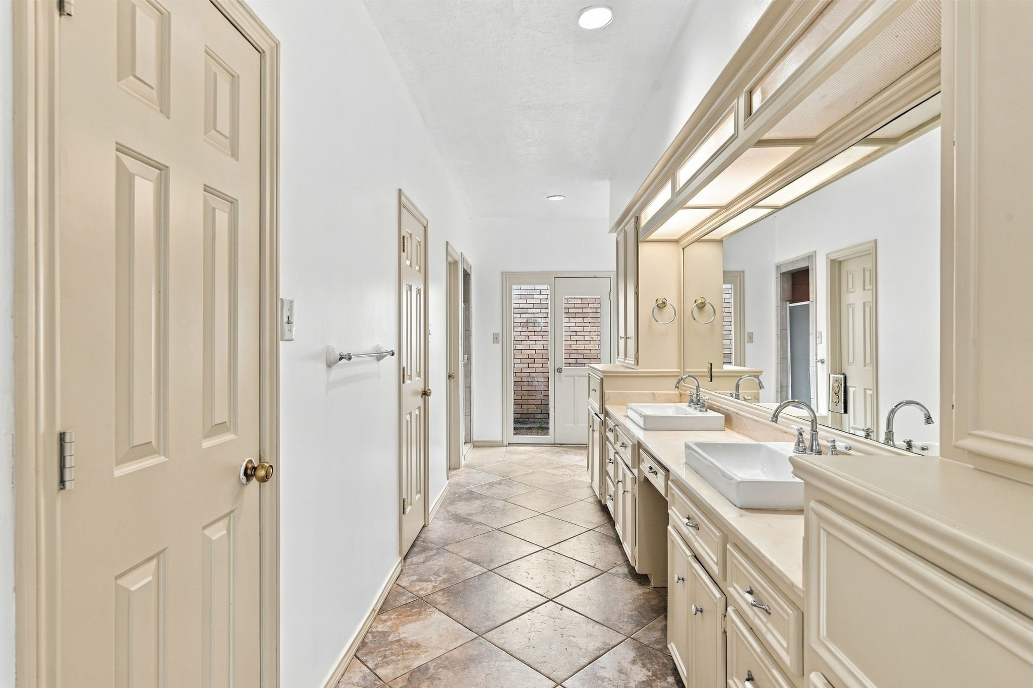 15407 Dawn Meadows Drive Property Photo 18