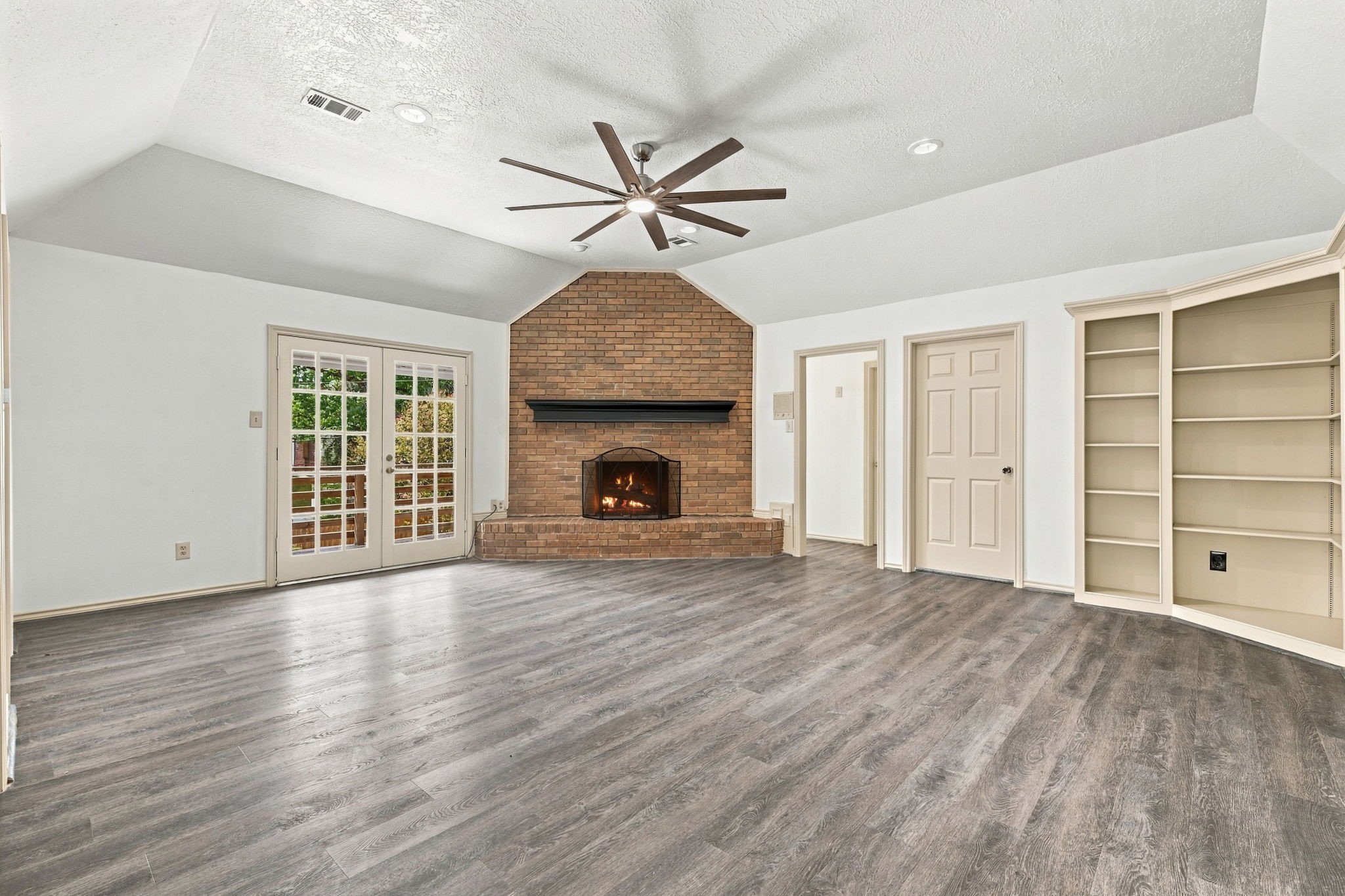 15407 Dawn Meadows Drive Property Photo 20