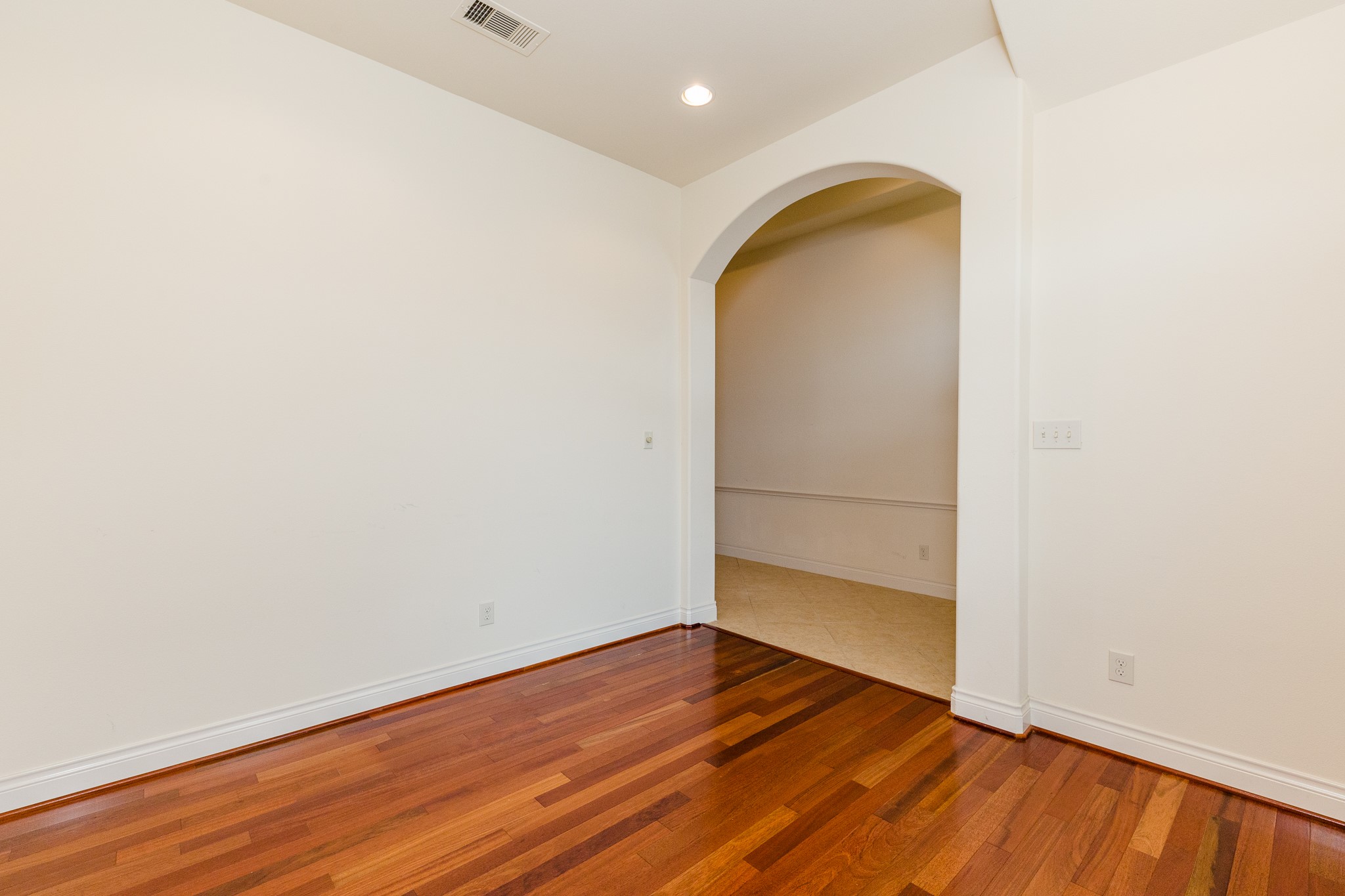 2703 Wild Lilac Drive Property Photo 5