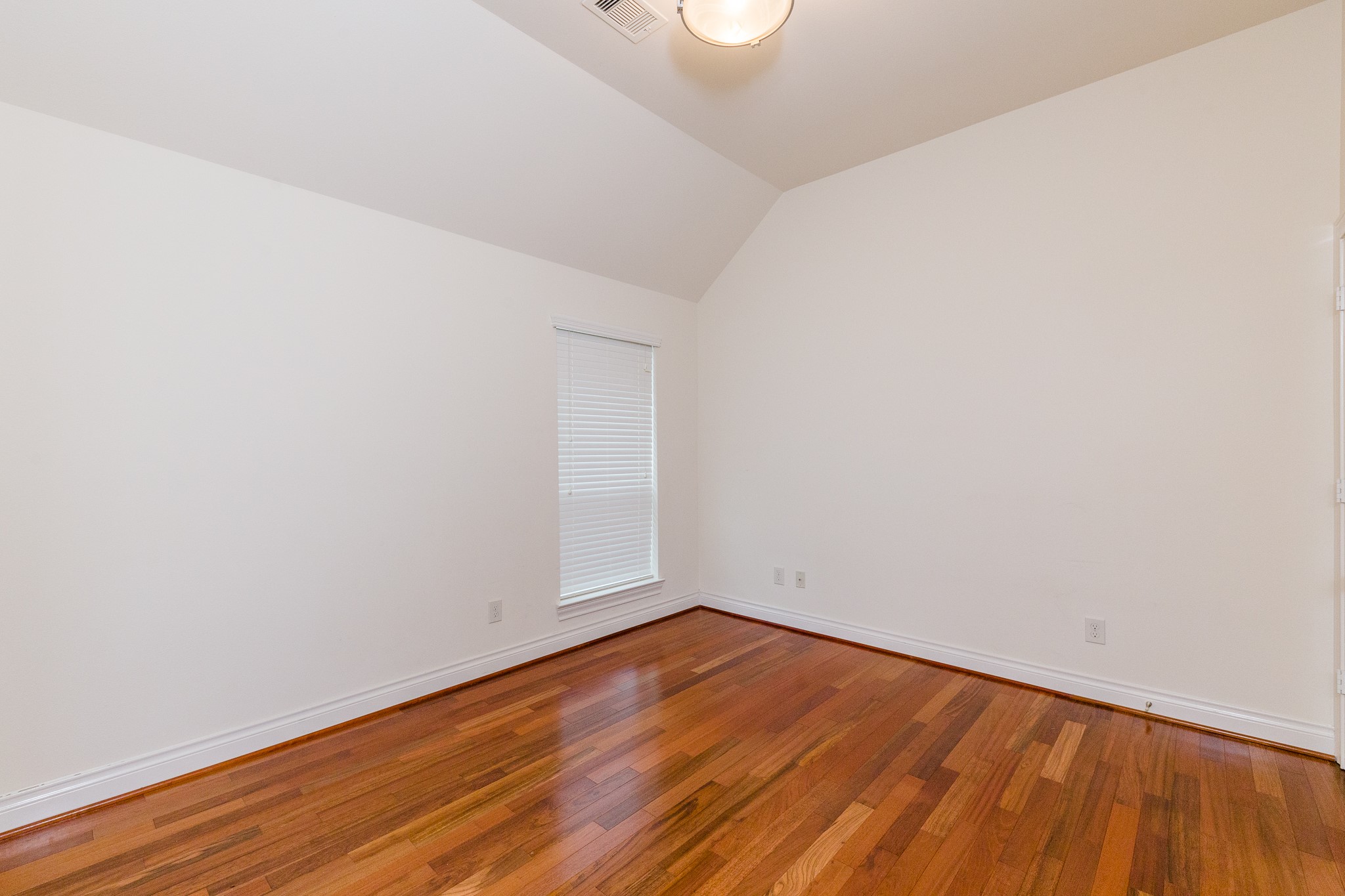 2703 Wild Lilac Drive Property Photo 8