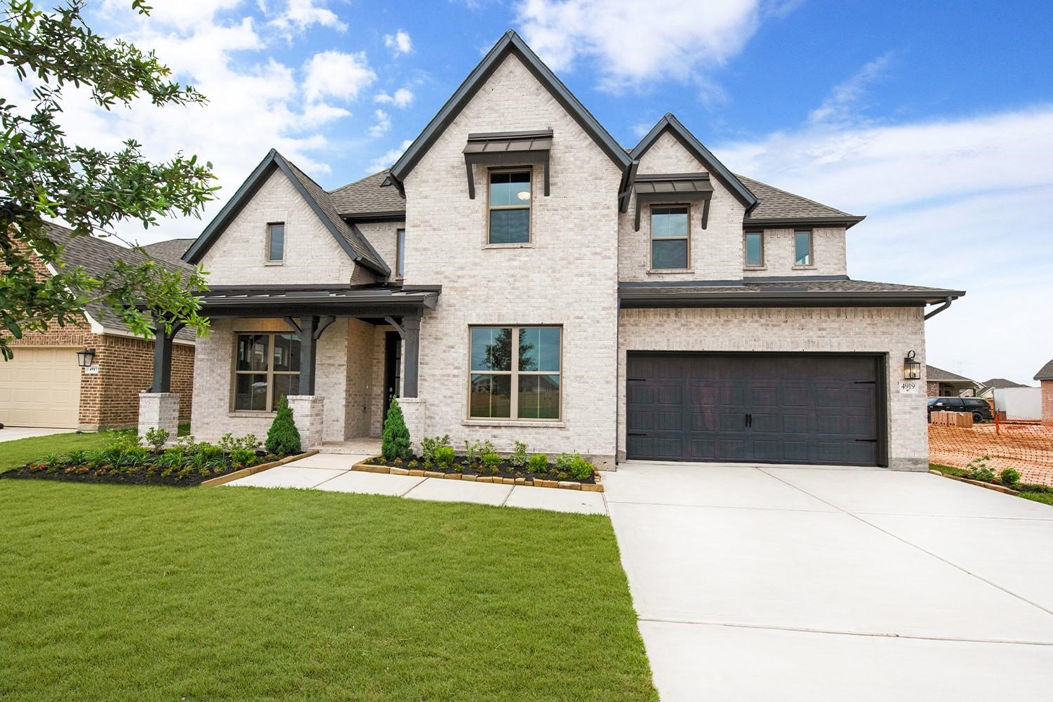 4919 Opal Sunset Court Property Photo 1