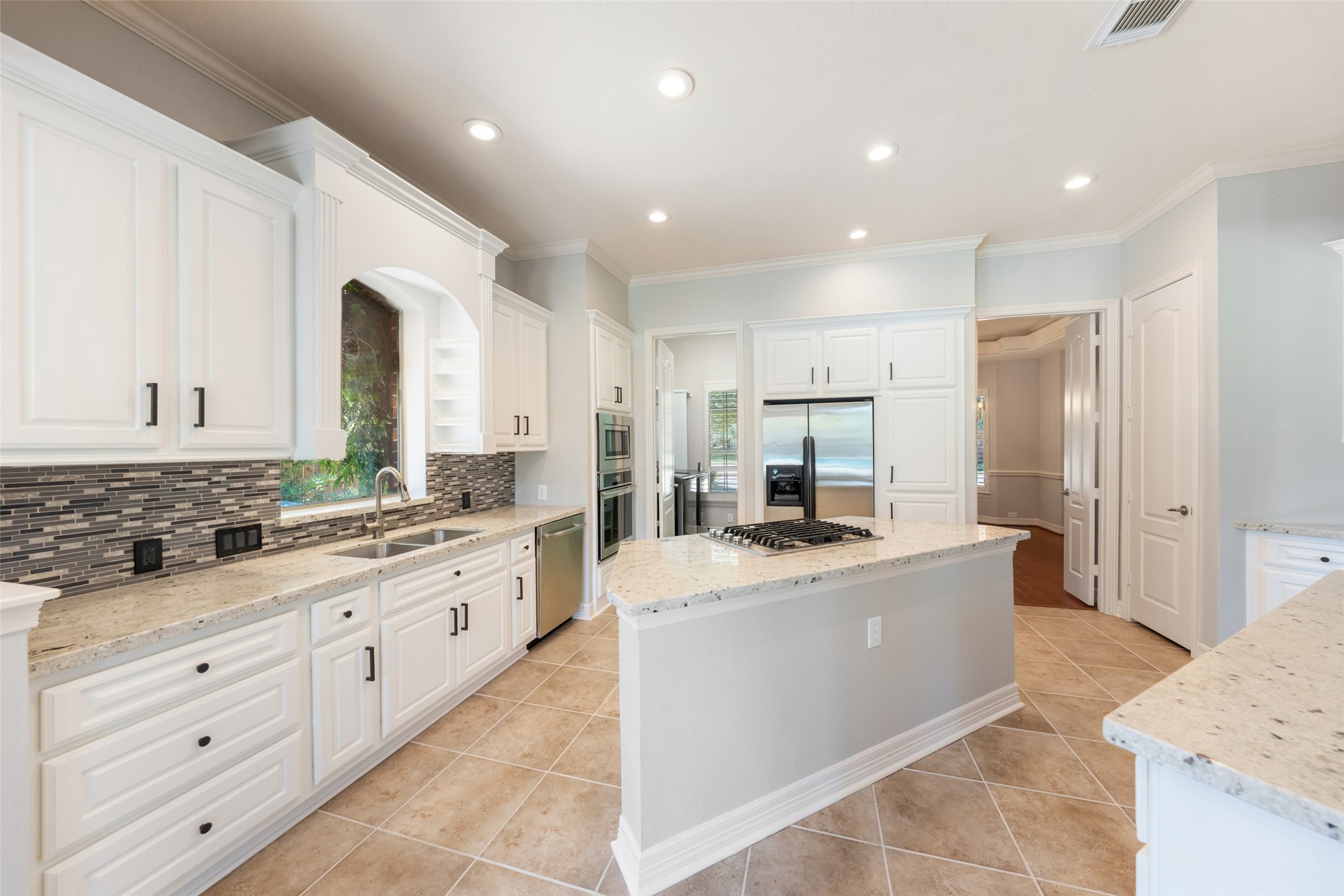 5450 Faircreek Lane Property Photo 8