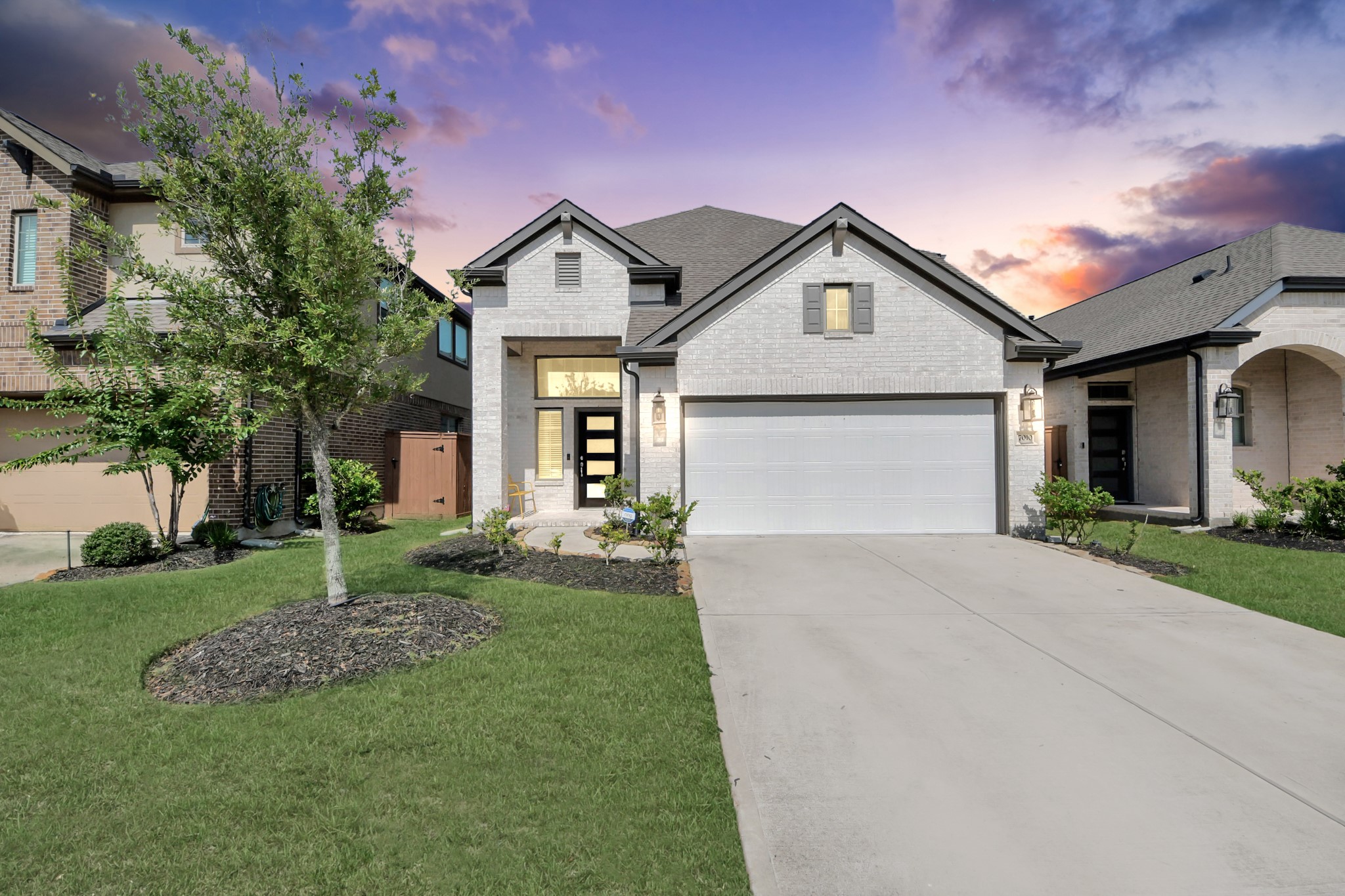7010 Coneflower Creek Court Property Photo 1