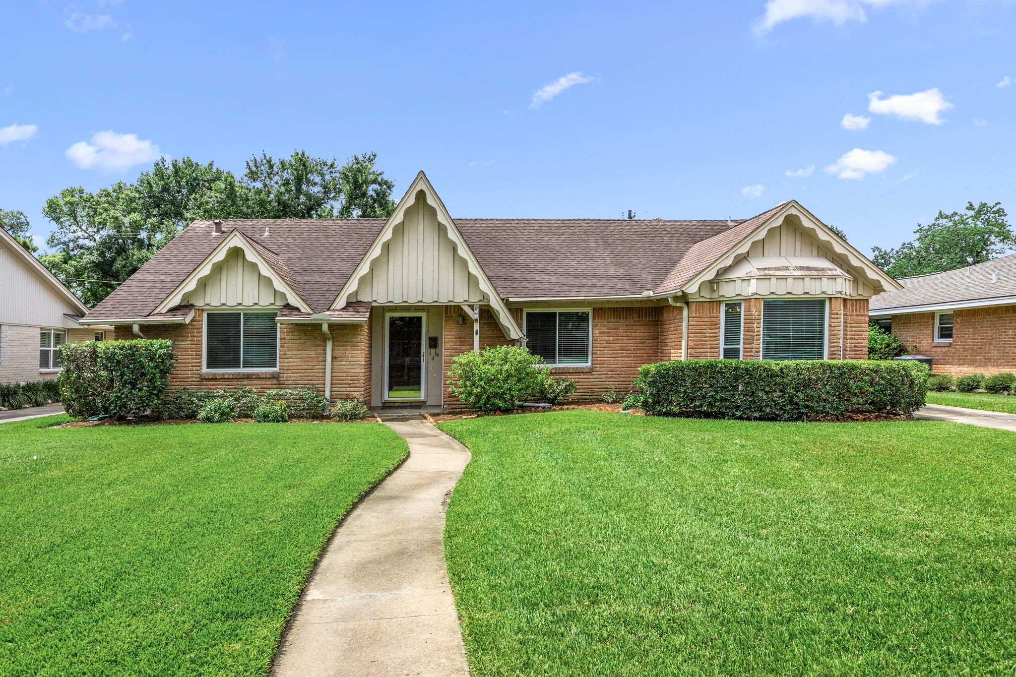 1714 Droxford Drive Property Photo 1