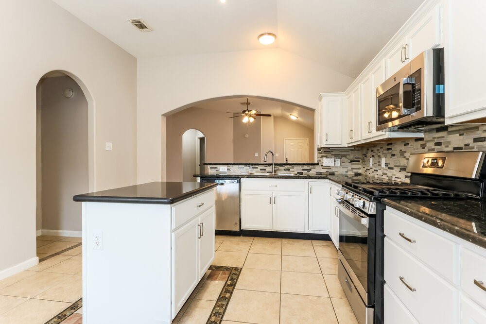 3426 Owl Crossing Lane Property Photo 6