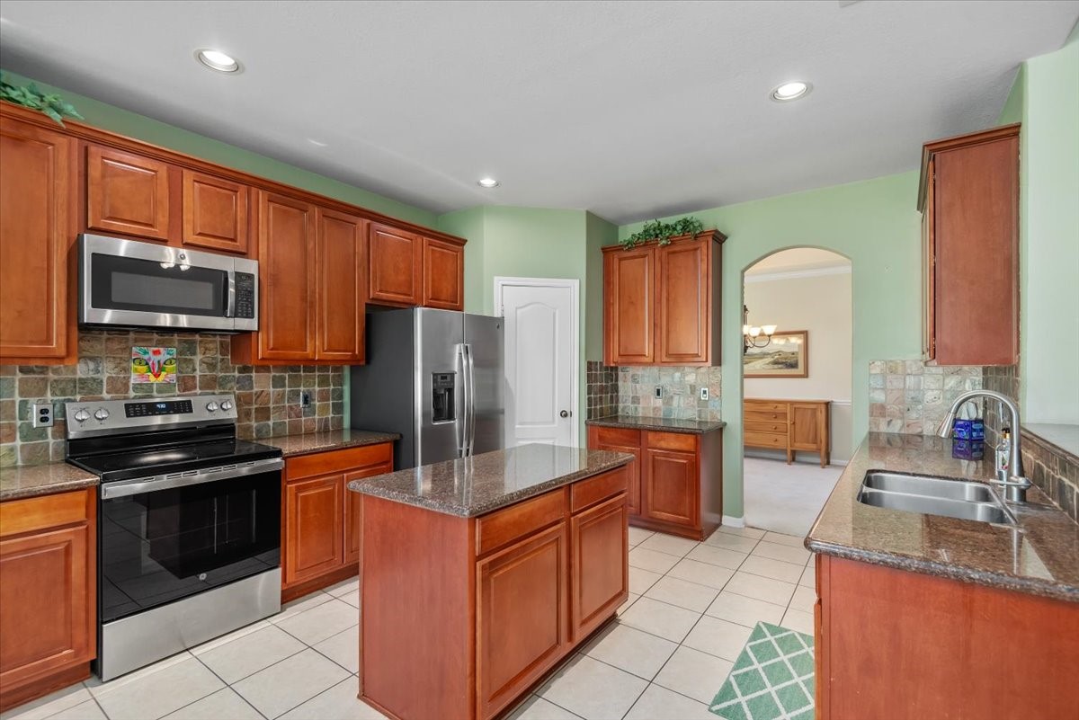 903 Douglas Fir Drive Property Photo 13