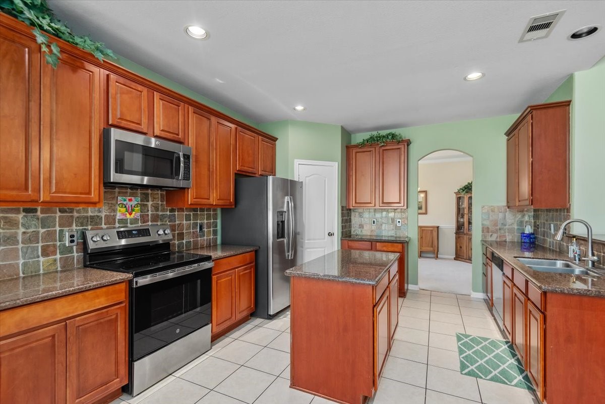 903 Douglas Fir Drive Property Photo 15