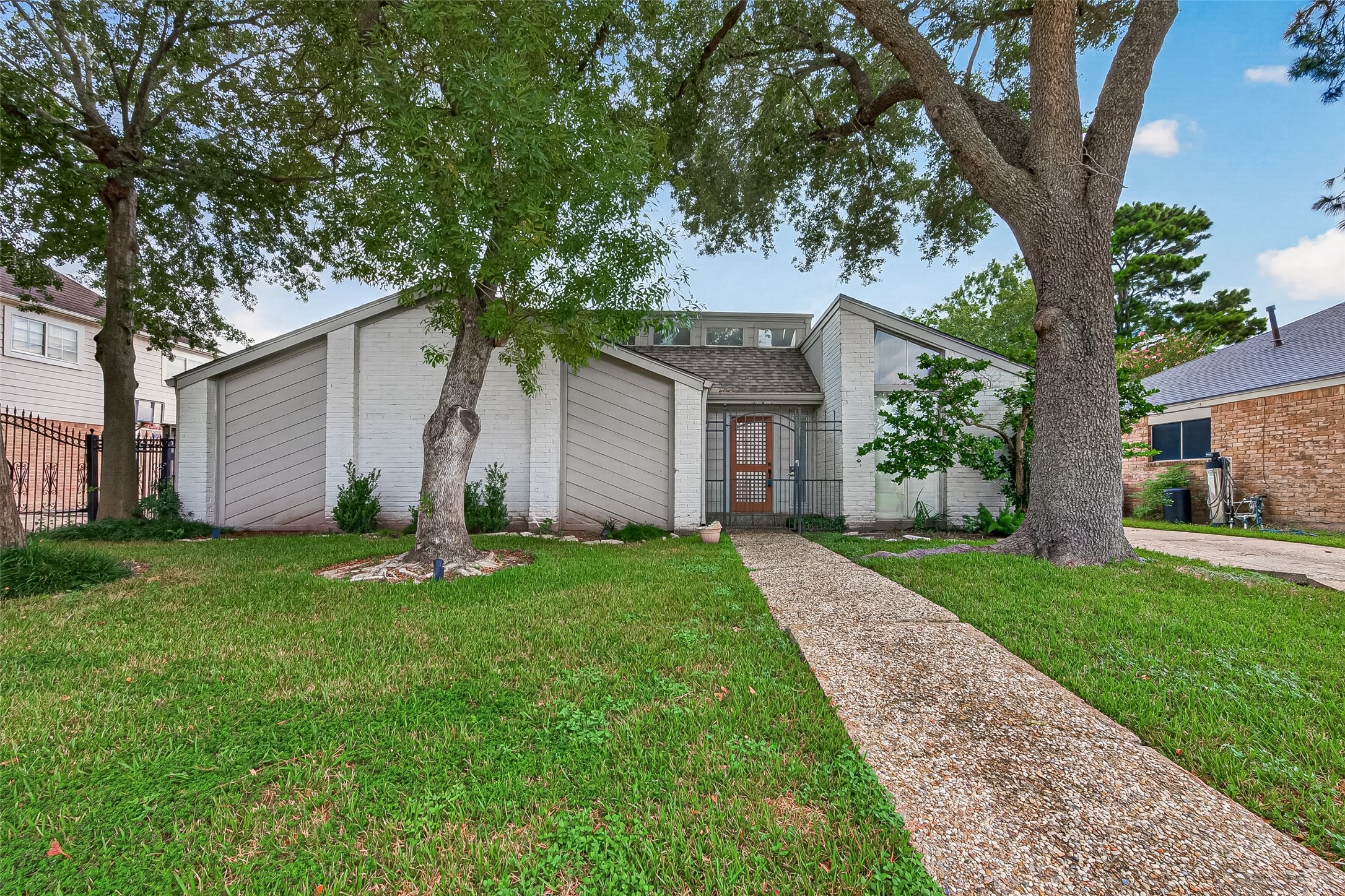 4711 Eagle Trail Drive