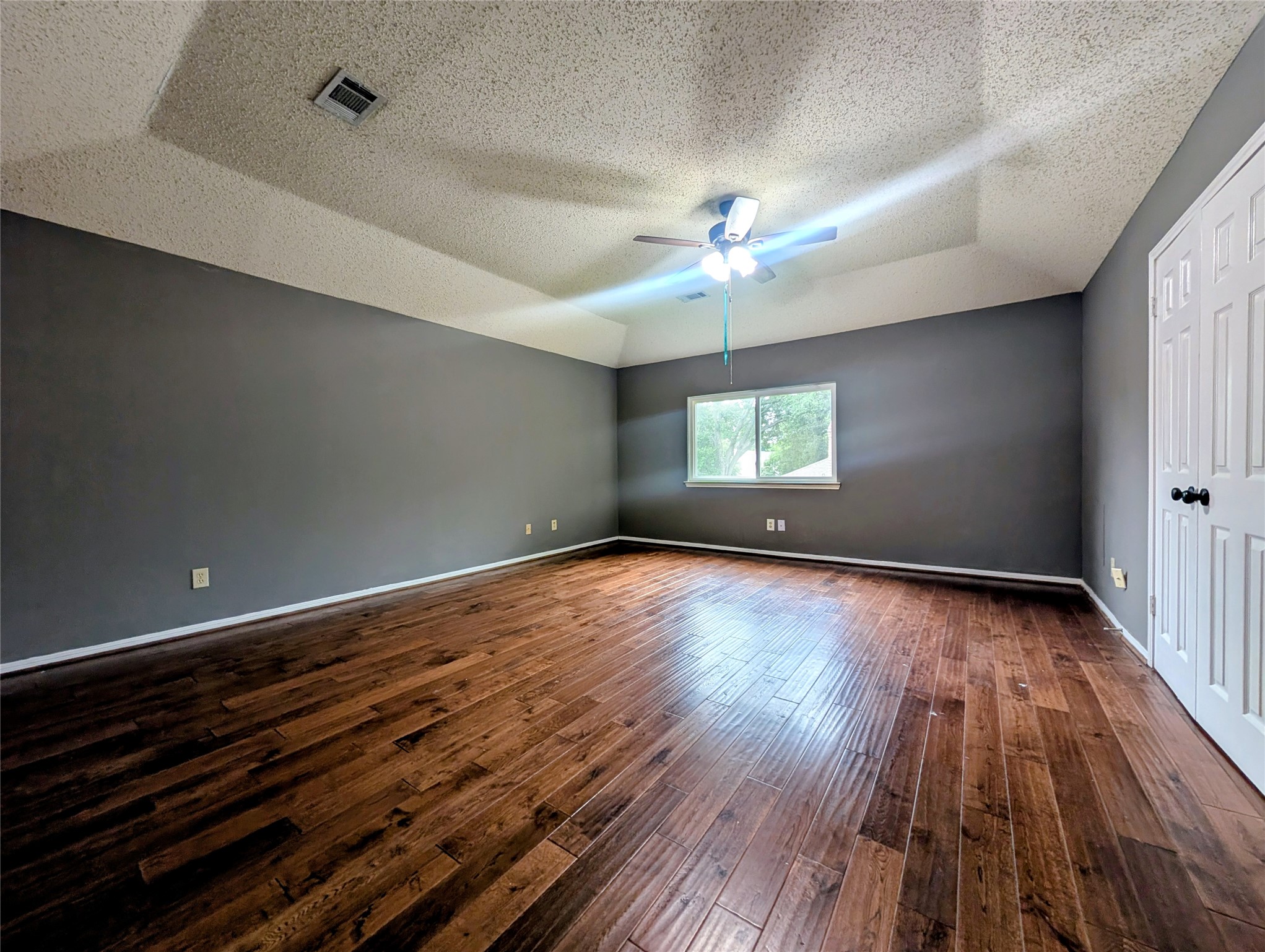12506 Mill Ridge Drive Property Photo 13