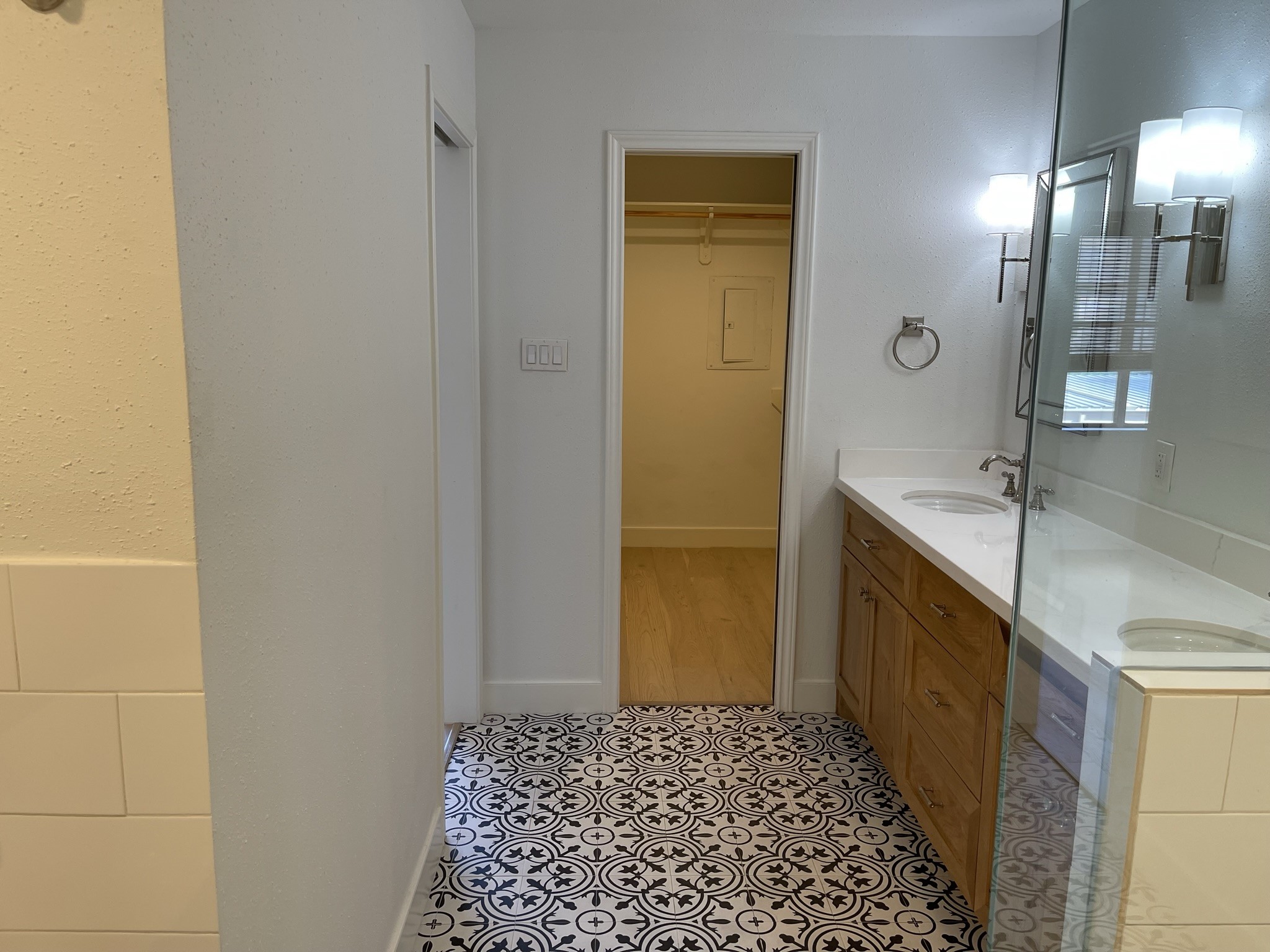 1201 Mcduffie St Street 151 Property Photo 28
