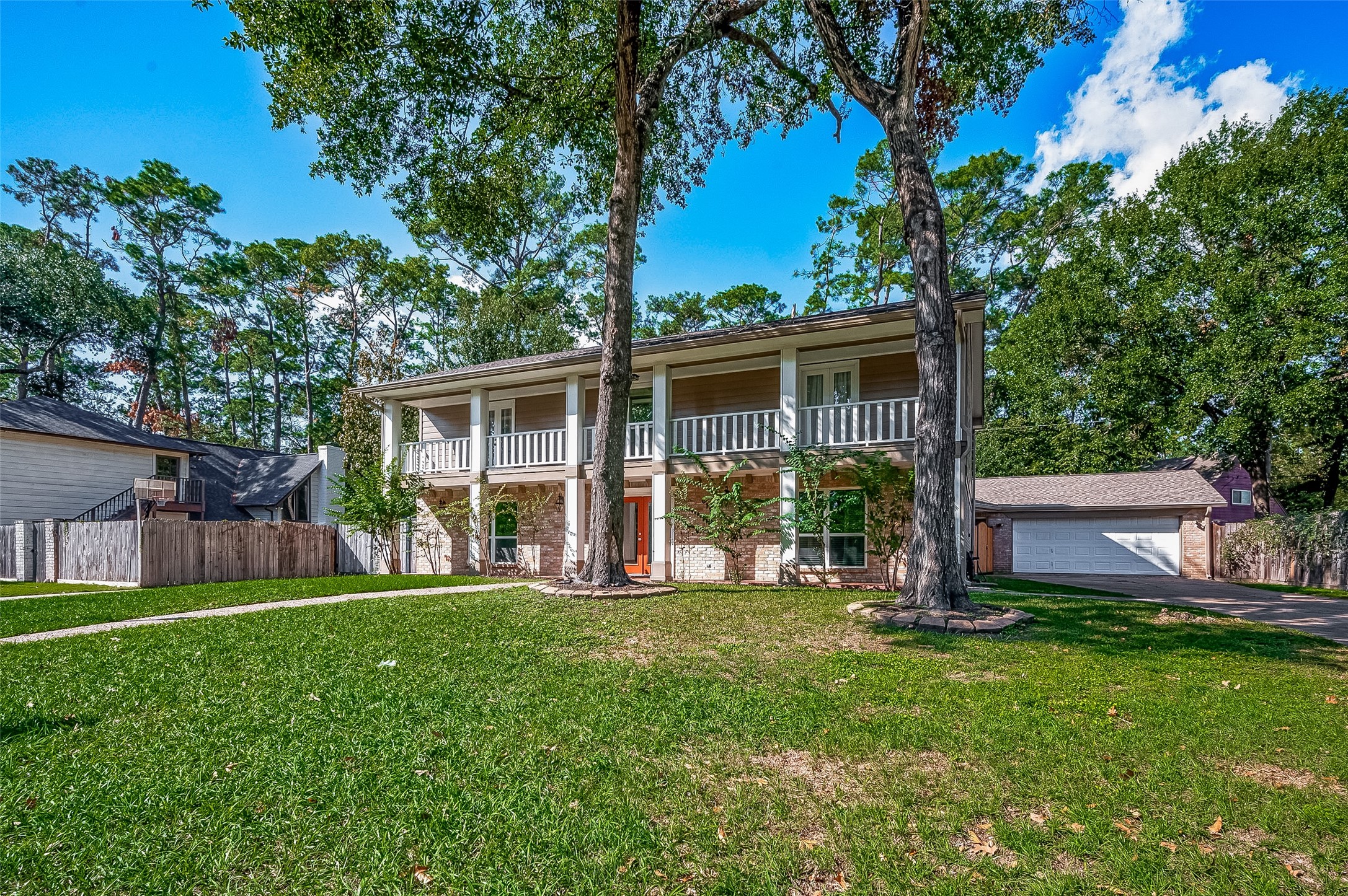 8110 Bent Oak Lane Property Photo 2