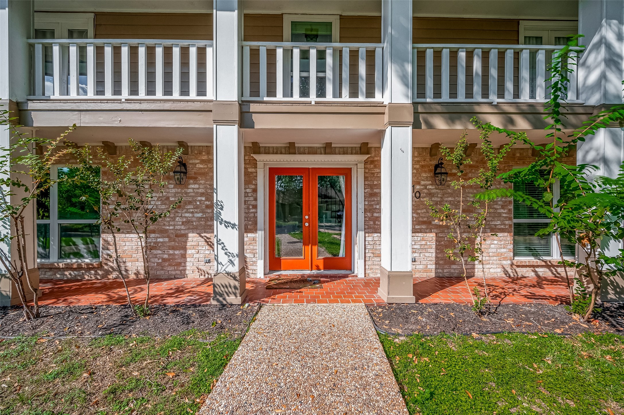 8110 Bent Oak Lane Property Photo 3