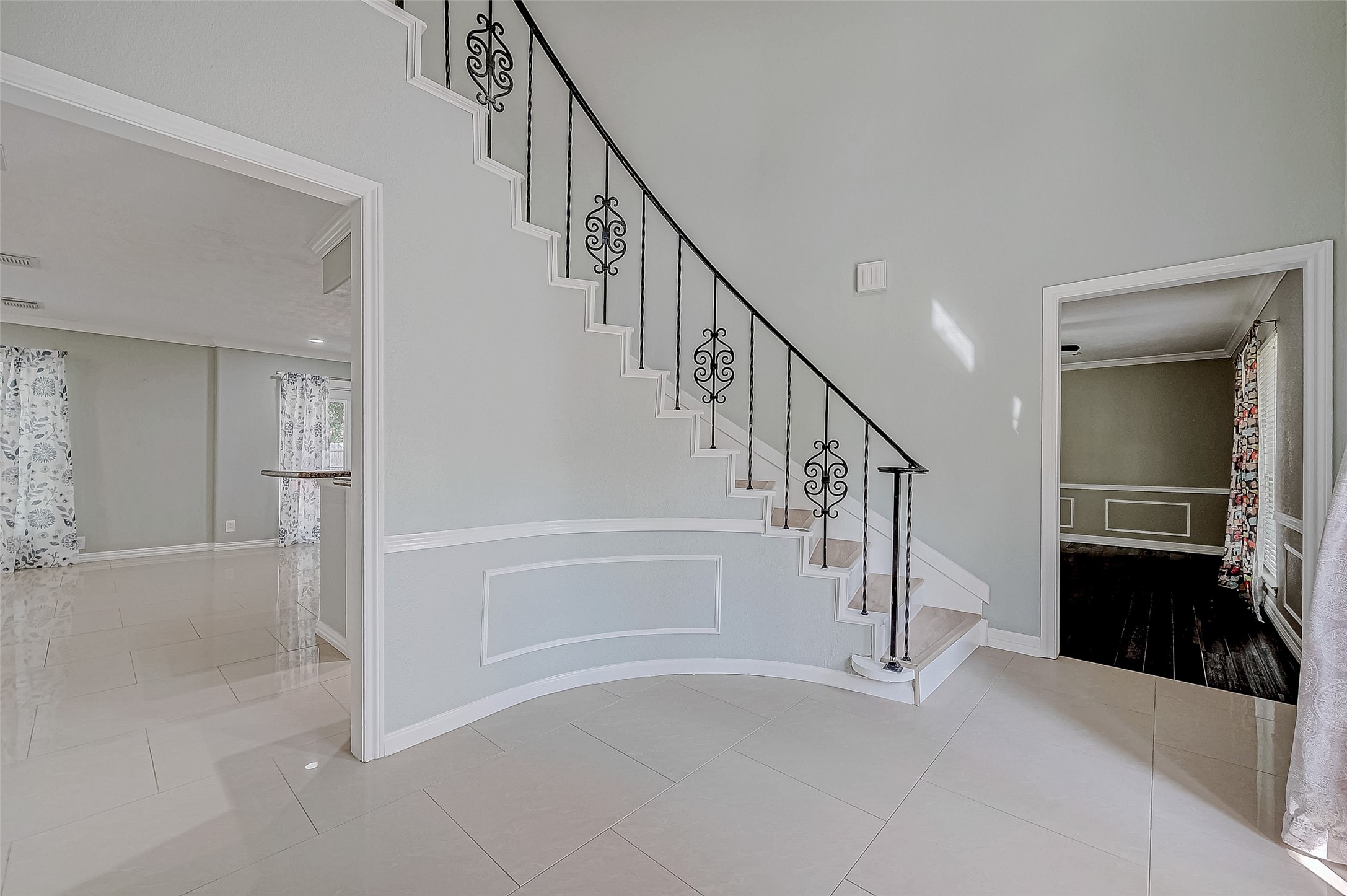 8110 Bent Oak Lane Property Photo 6