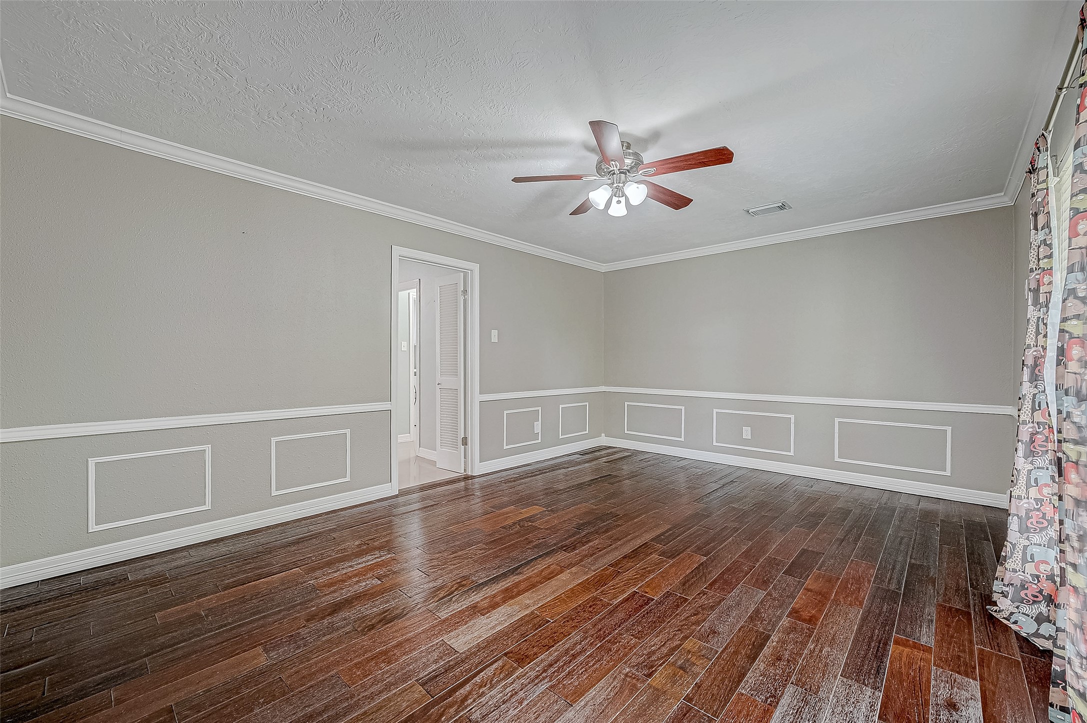 8110 Bent Oak Lane Property Photo 8