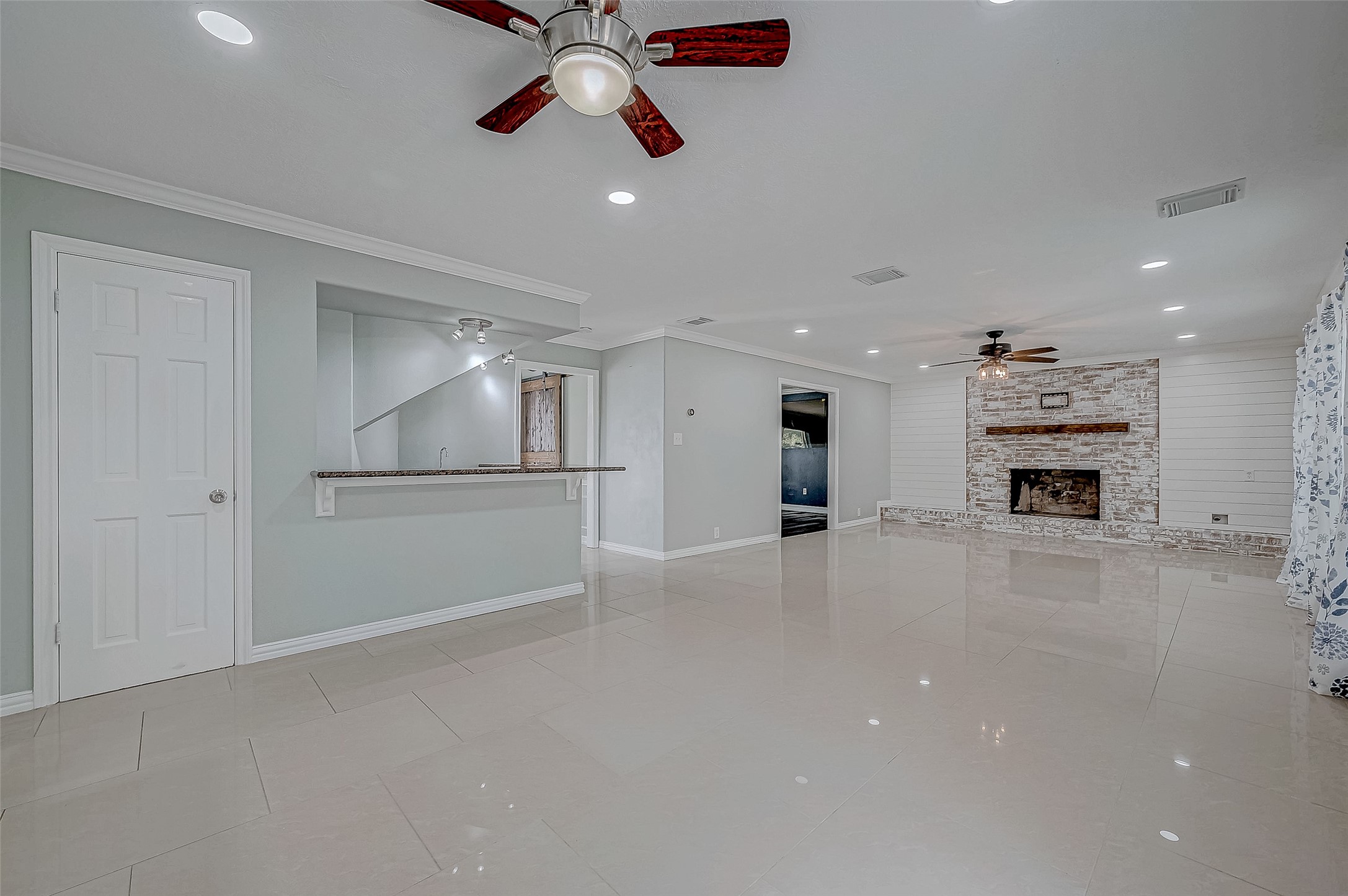 8110 Bent Oak Lane Property Photo 12